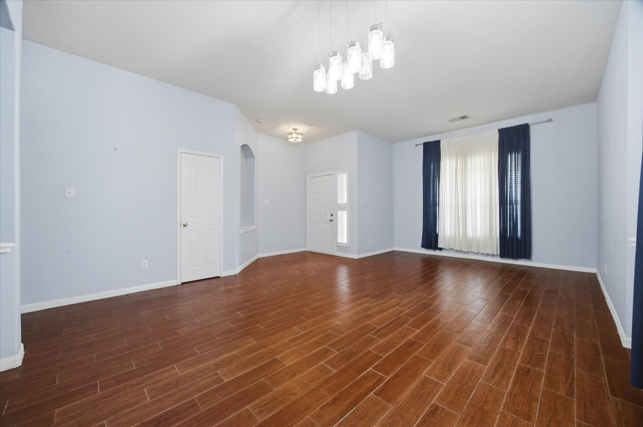 5101 Stonecrest Drive