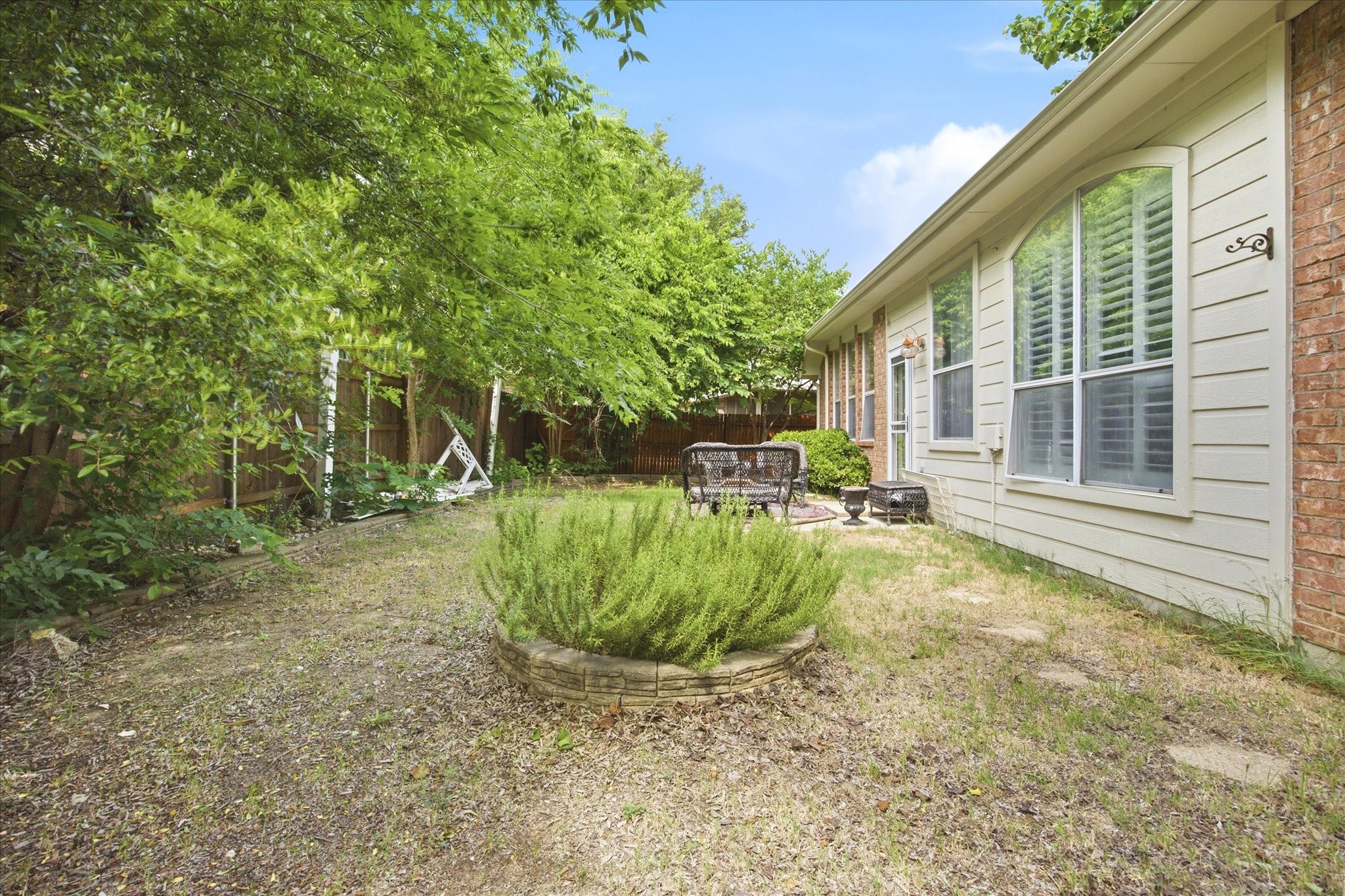 5101 Stonecrest Drive