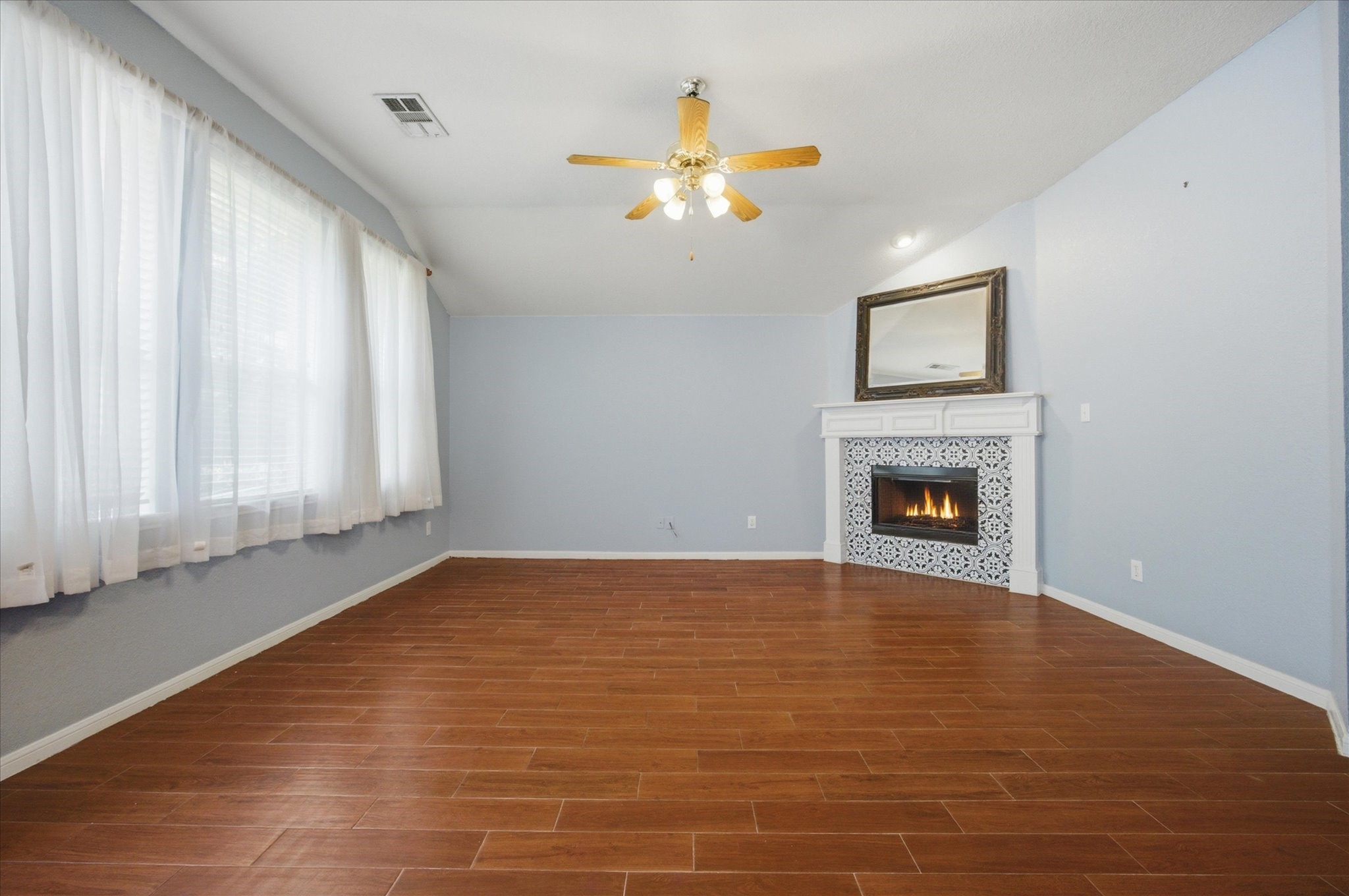 5101 Stonecrest Drive