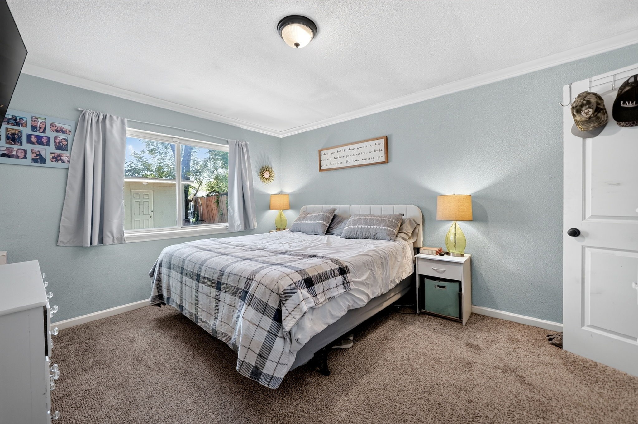 955 Ashwood Drive
