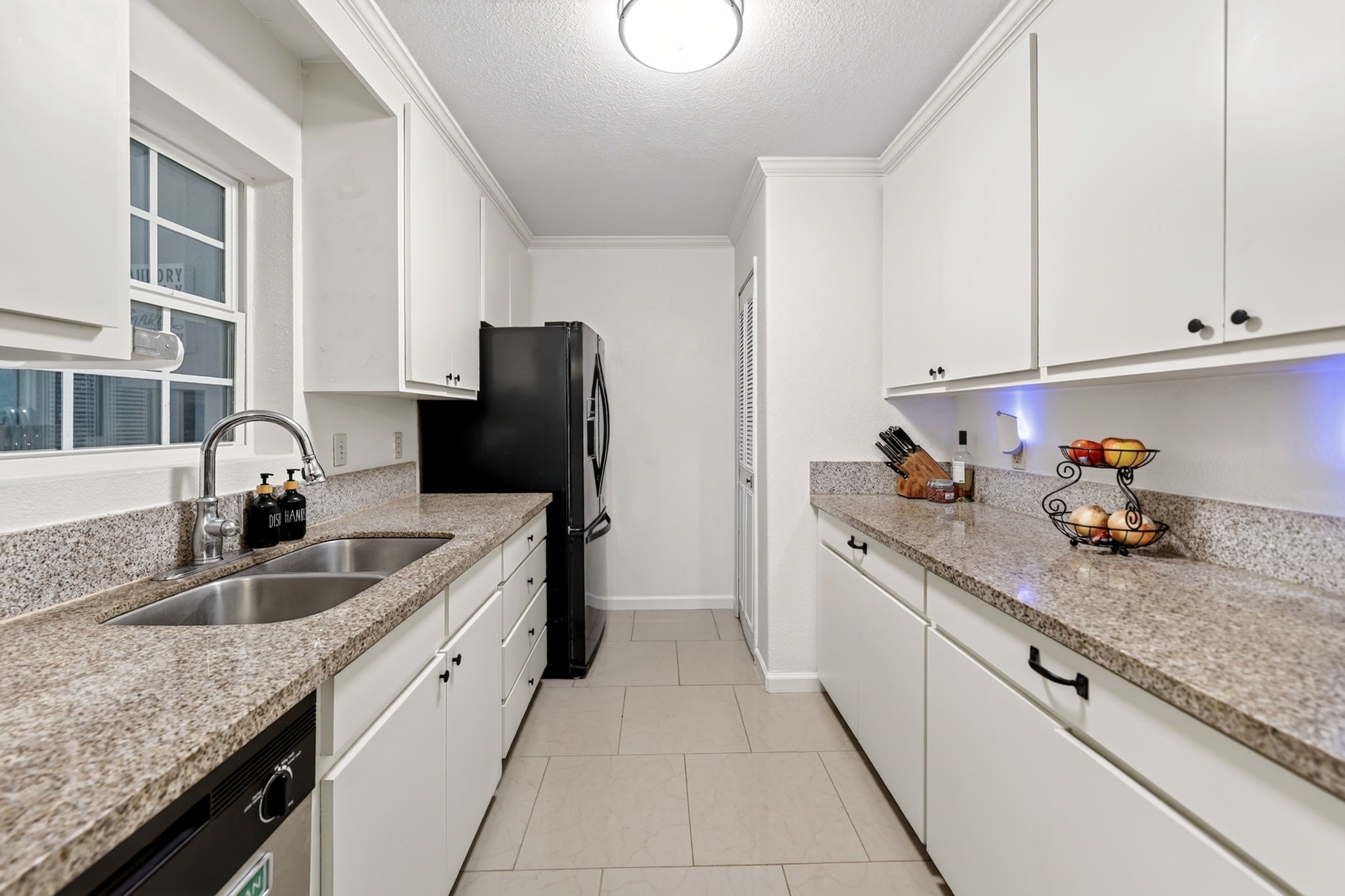 955 Ashwood Drive
