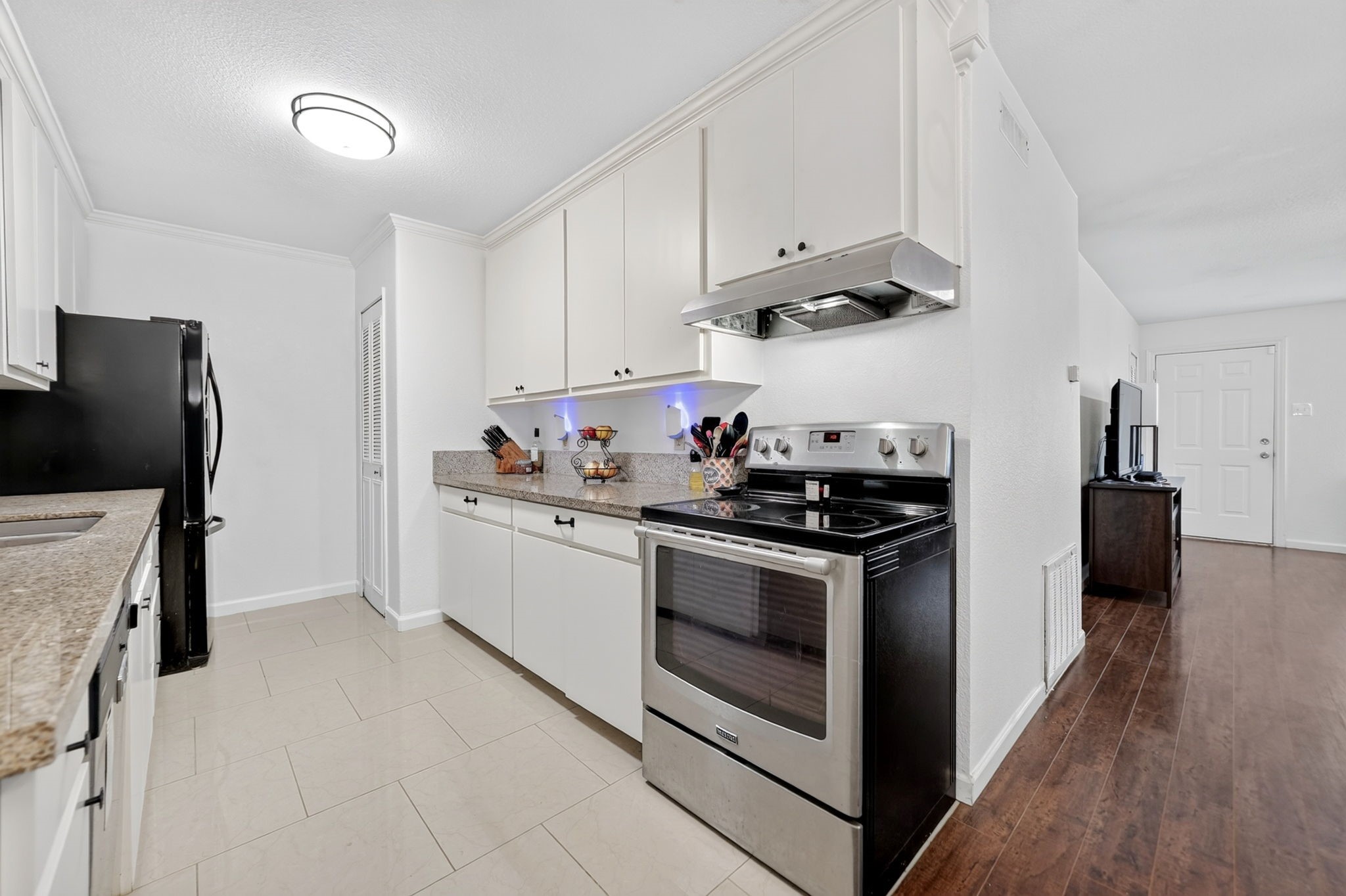955 Ashwood Drive