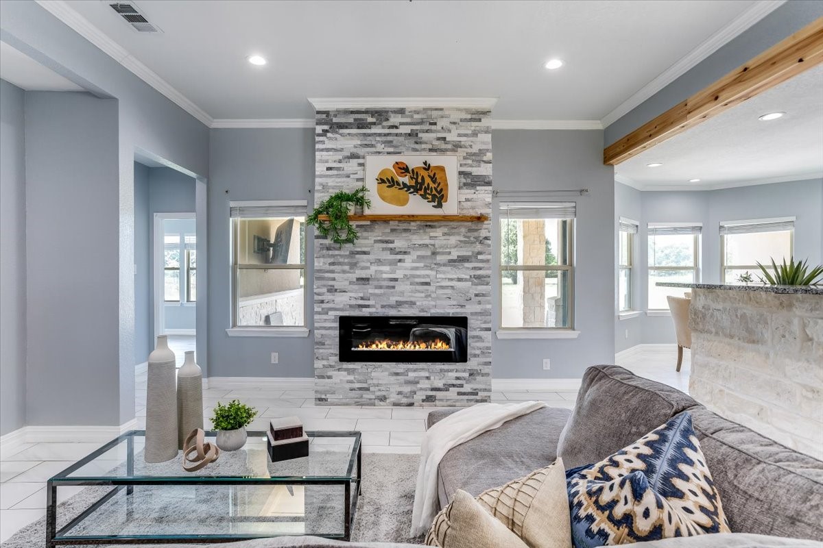 9325 County Road 4074