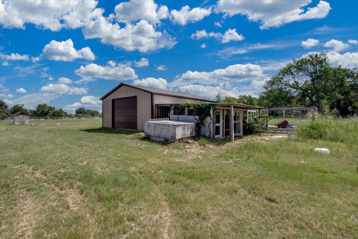 9325 County Road 4074