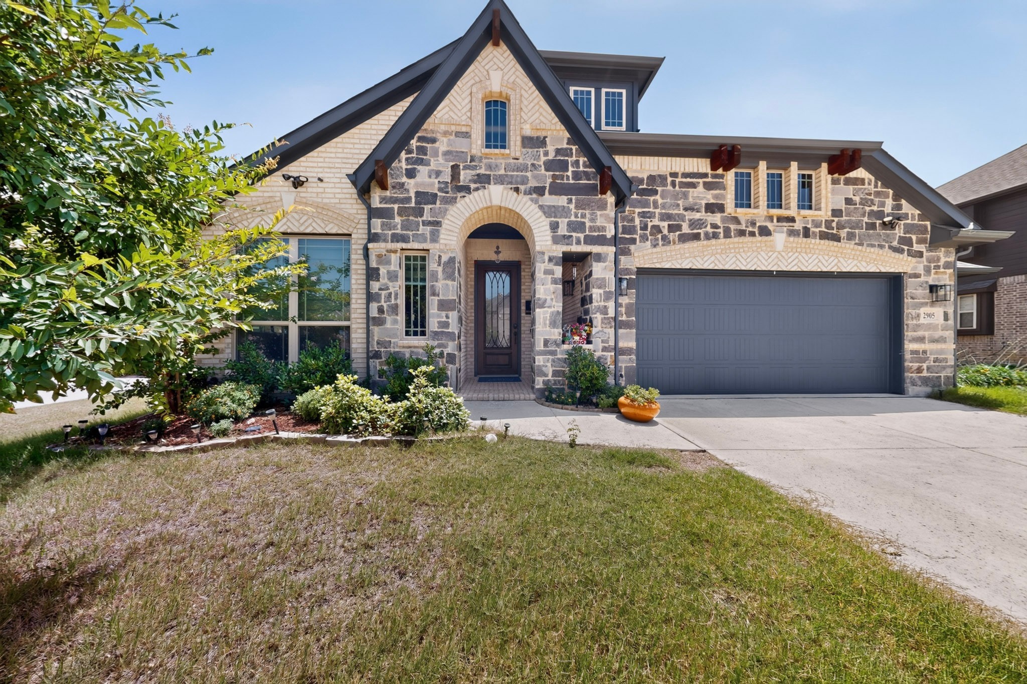 2905 Emerald Trace Drive