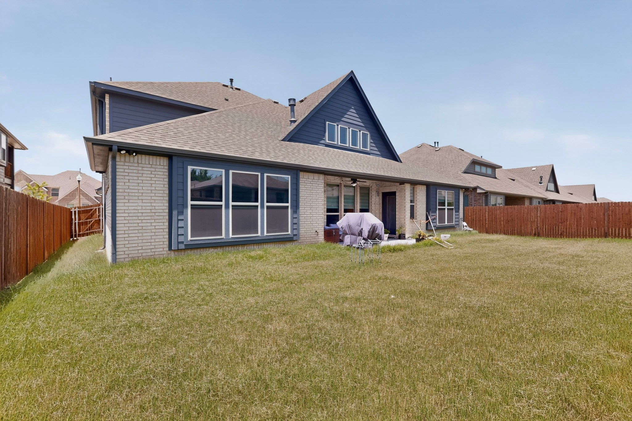 2905 Emerald Trace Drive