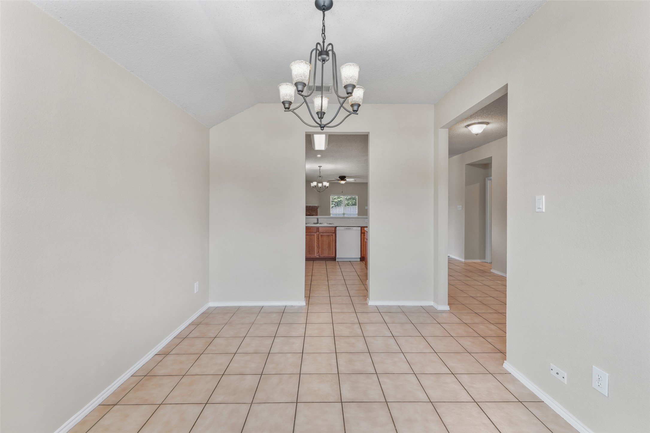 1422 Fairfield Drive