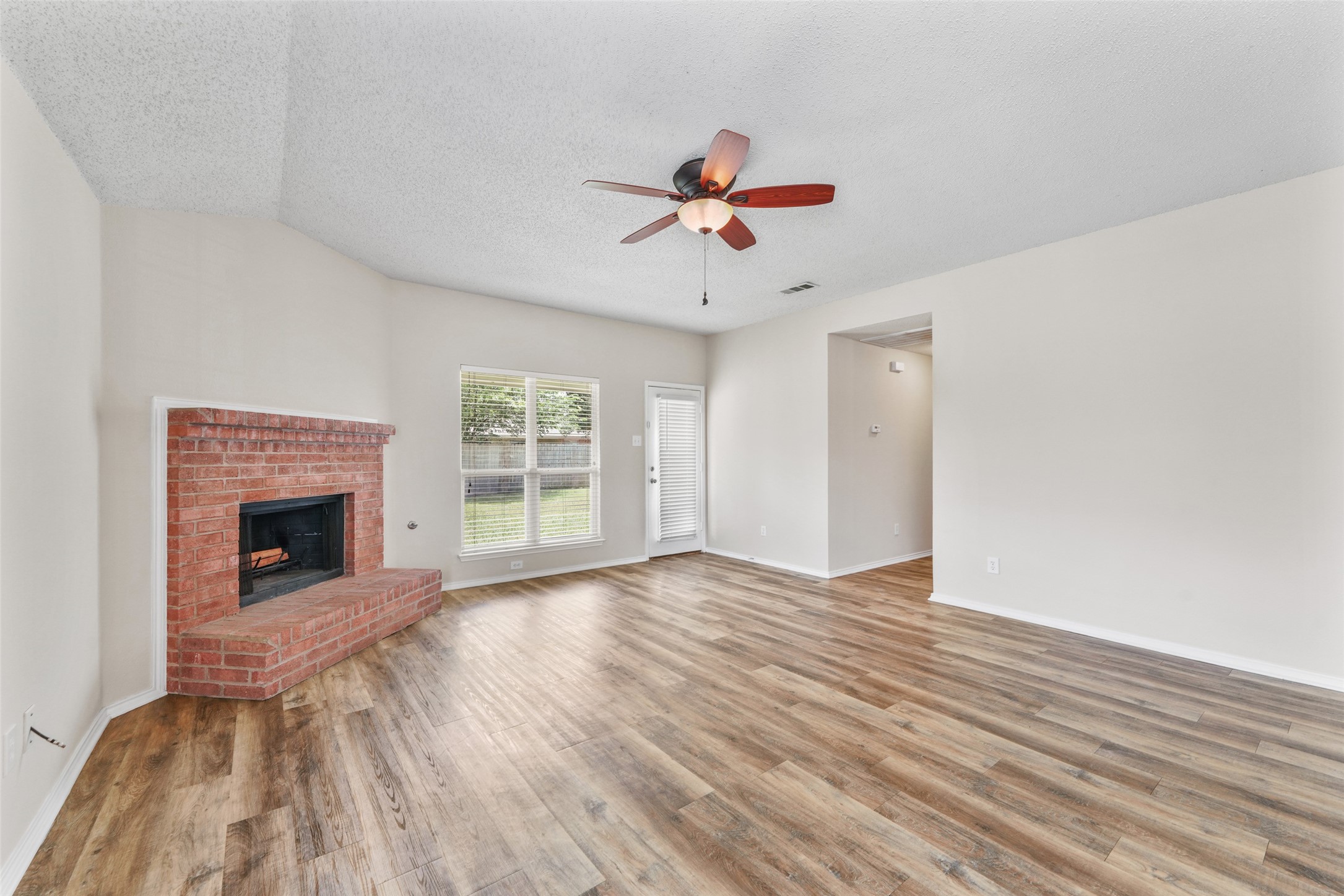 1422 Fairfield Drive