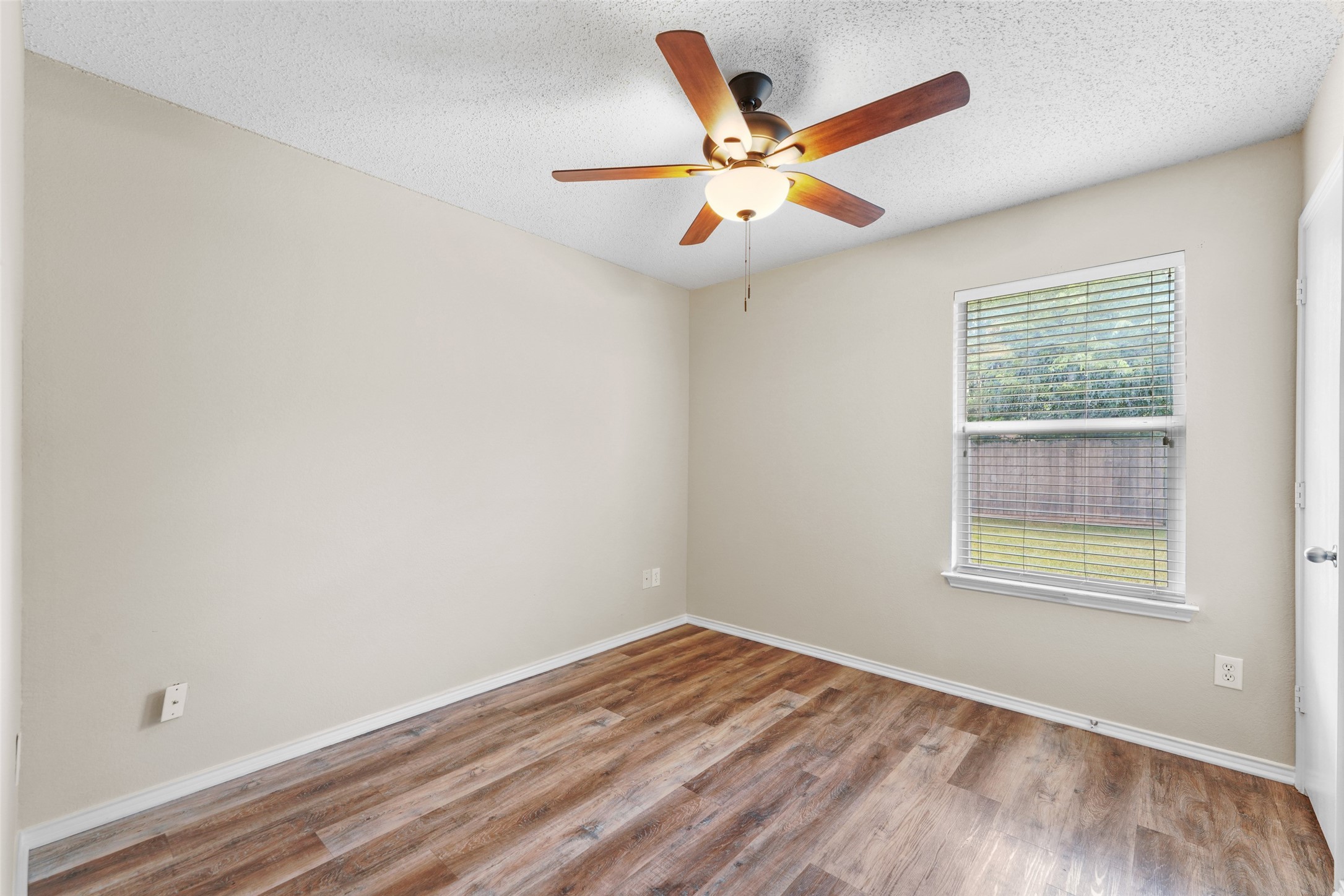 1422 Fairfield Drive