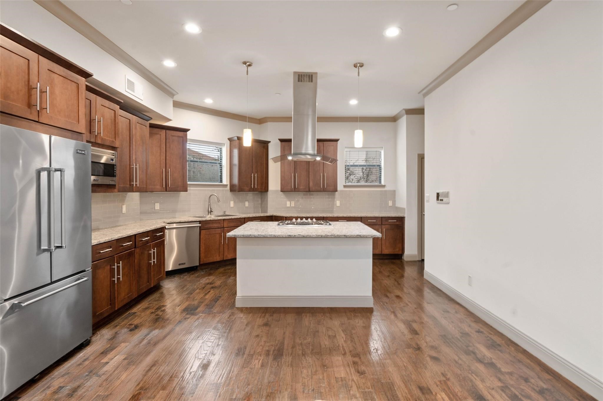 1021 Pavillion Avenue 7