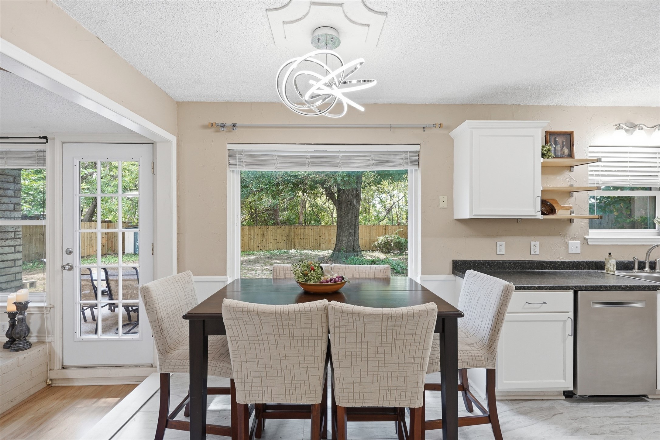3113 Spring Lake Drive