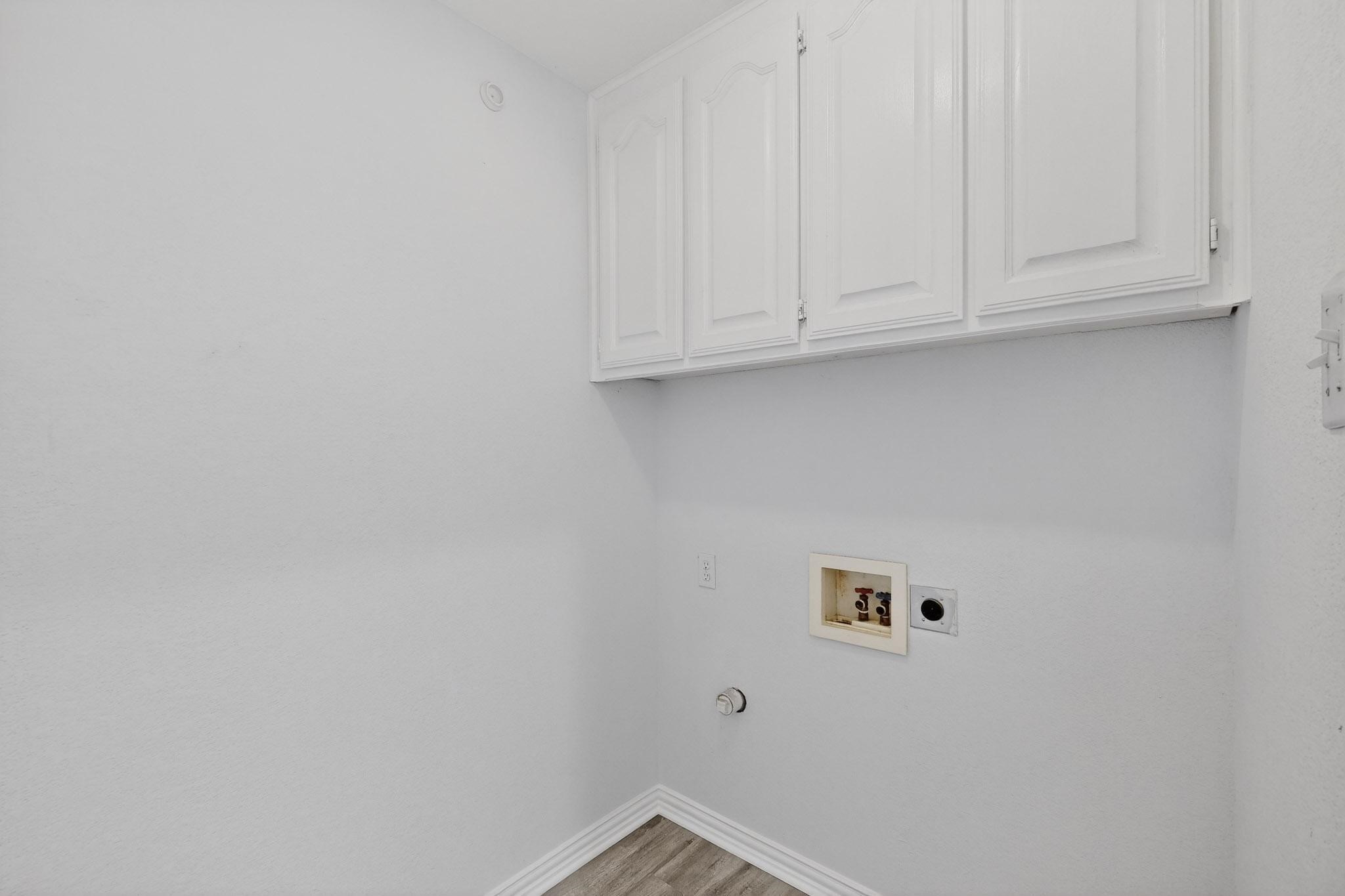 714 Ashbrook Court