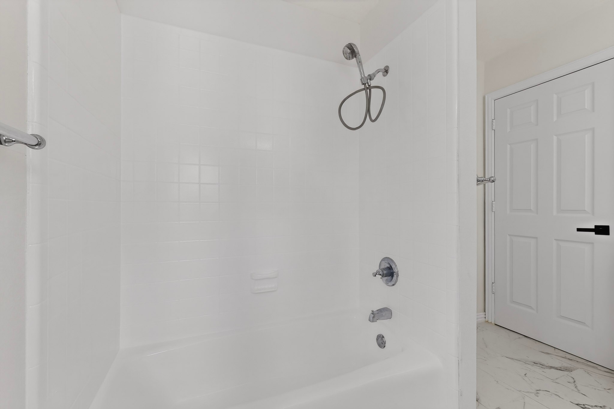 714 Ashbrook Court