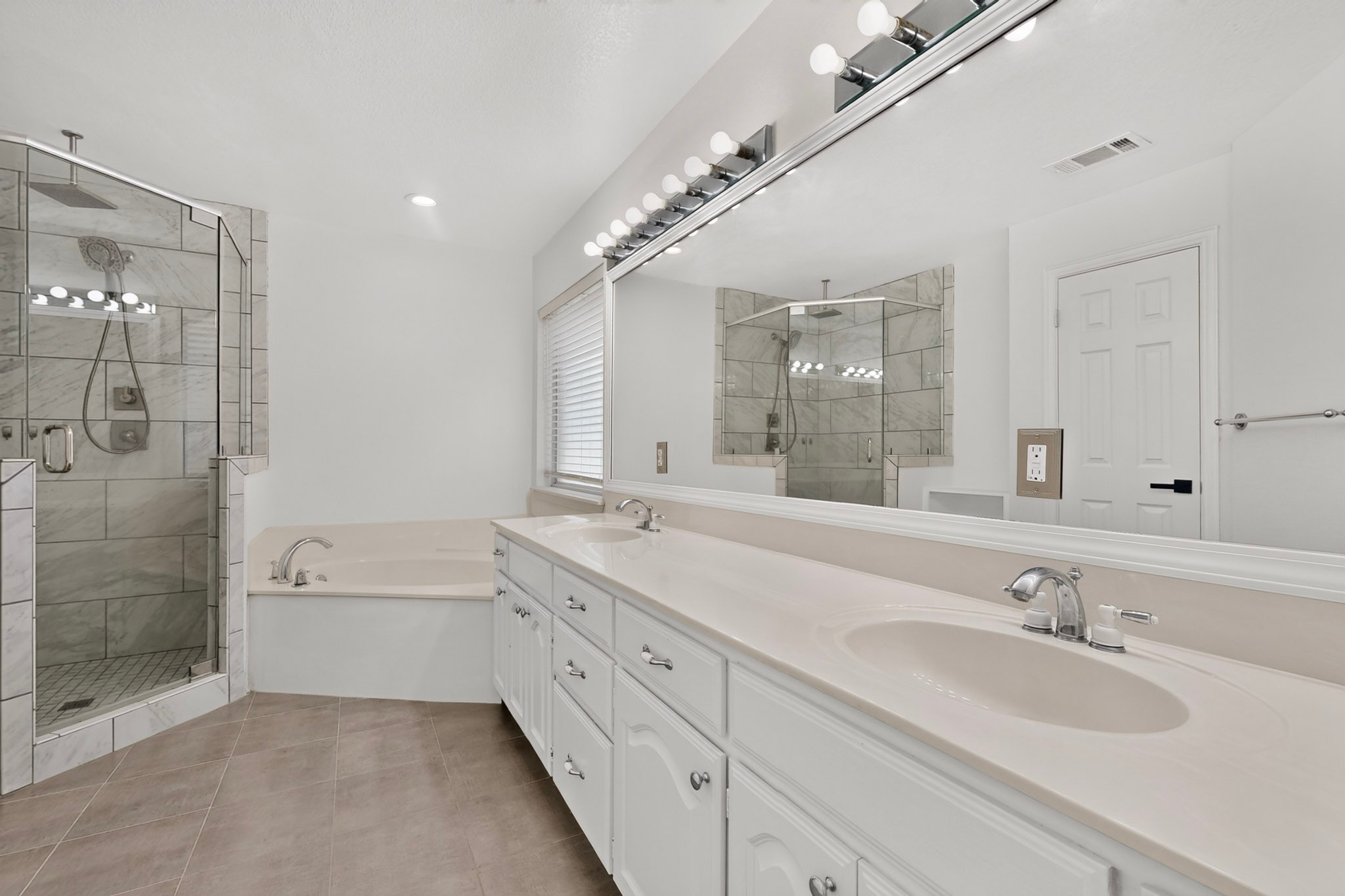 714 Ashbrook Court