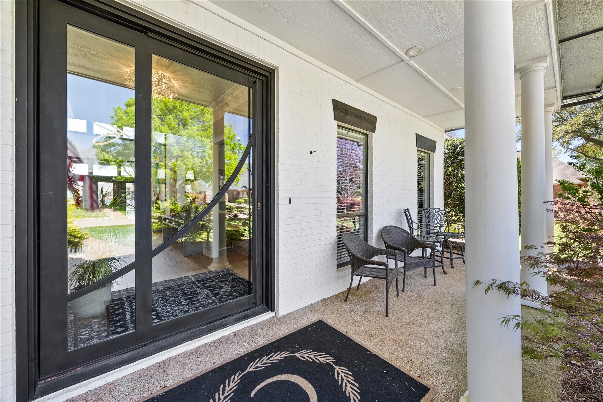 1107 Travis Court