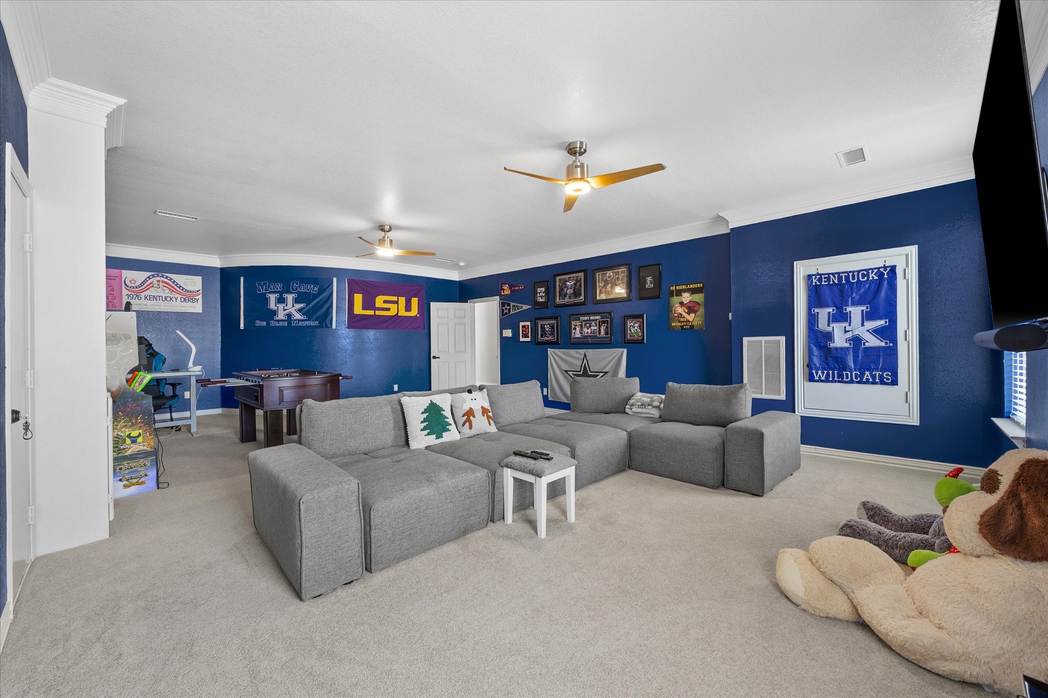 1107 Travis Court