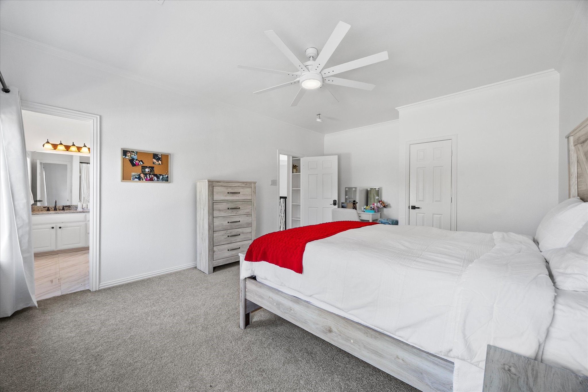 1107 Travis Court