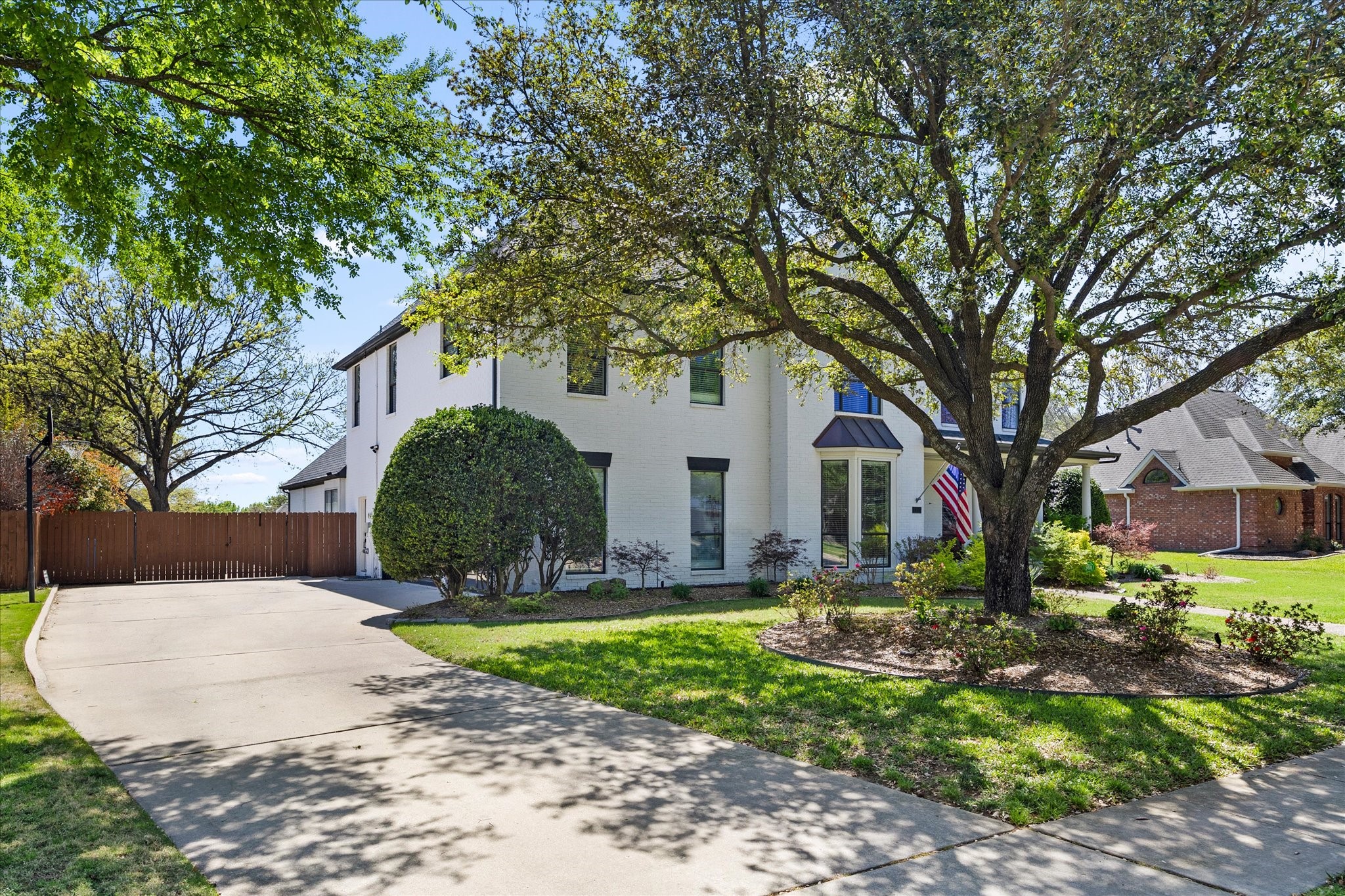 1107 Travis Court
