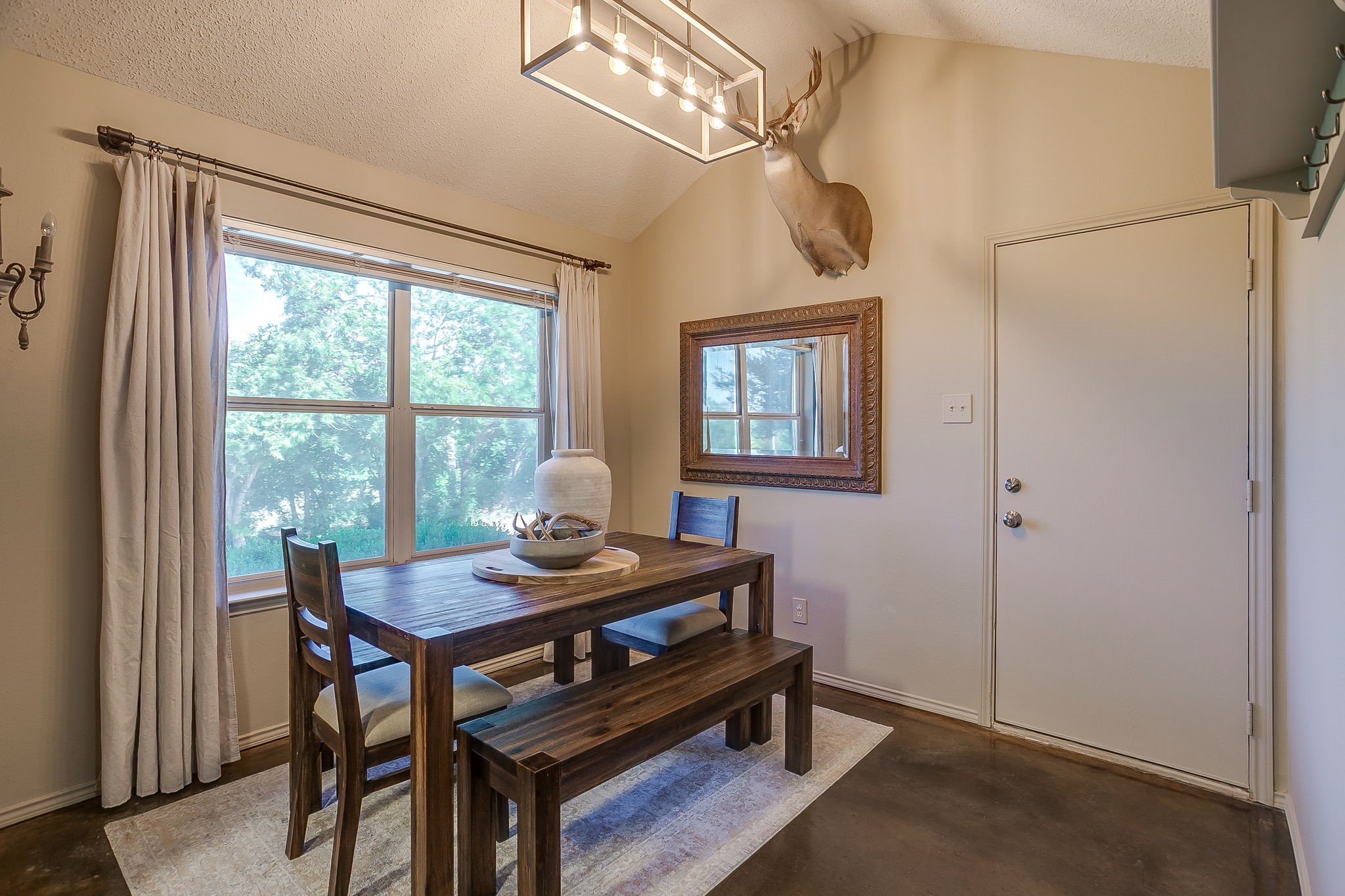 401 Hillside Drive