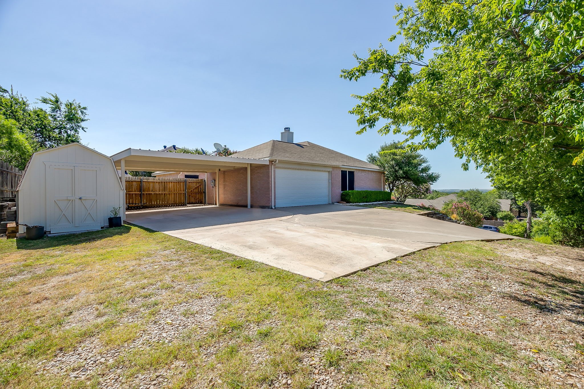 401 Hillside Drive