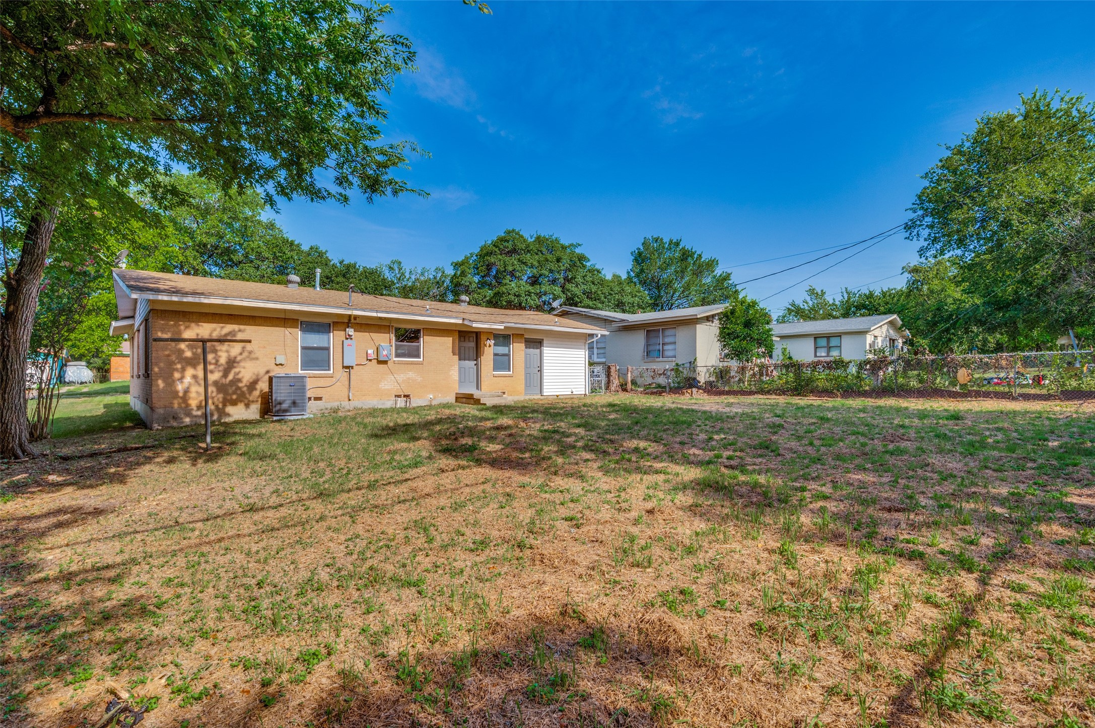 3910 Vanette Lane
