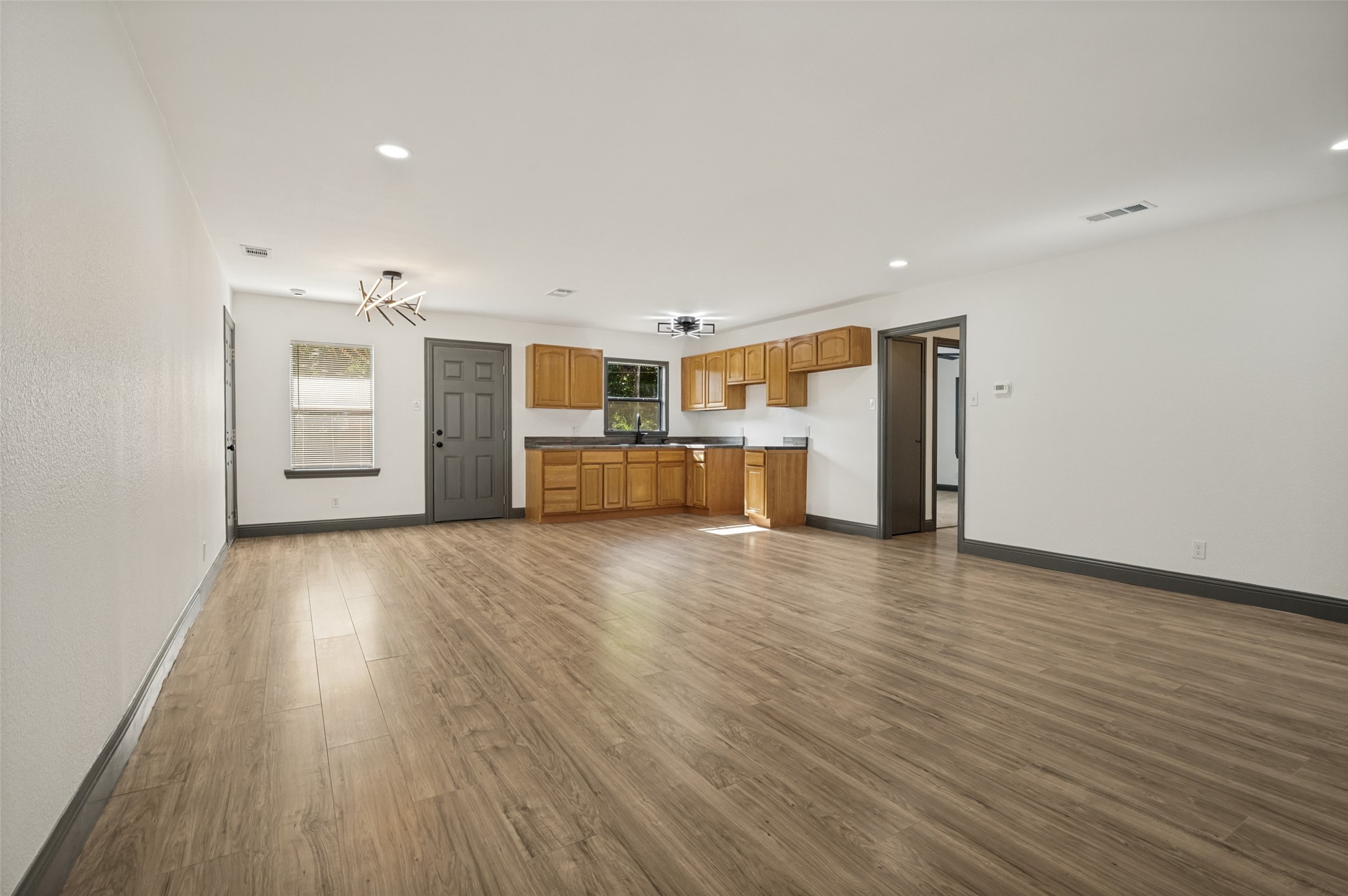 3910 Vanette Lane
