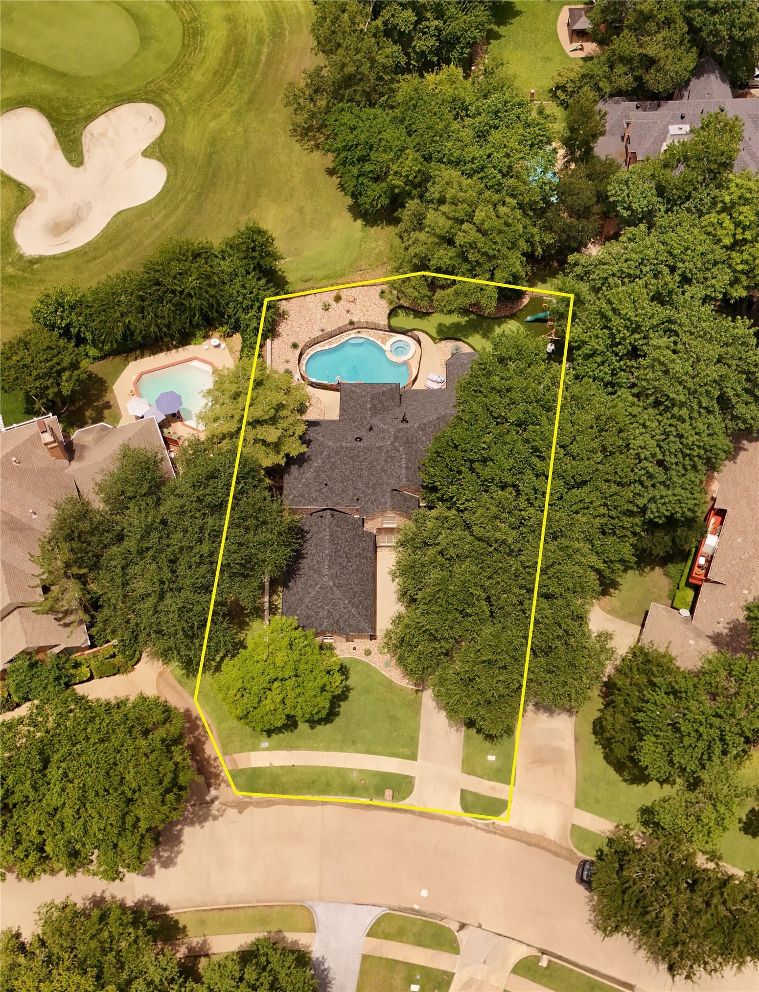 2304 Fairway Circle