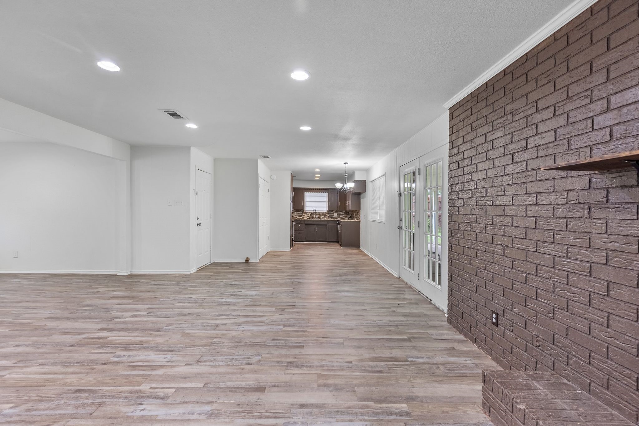 705 Plano Street