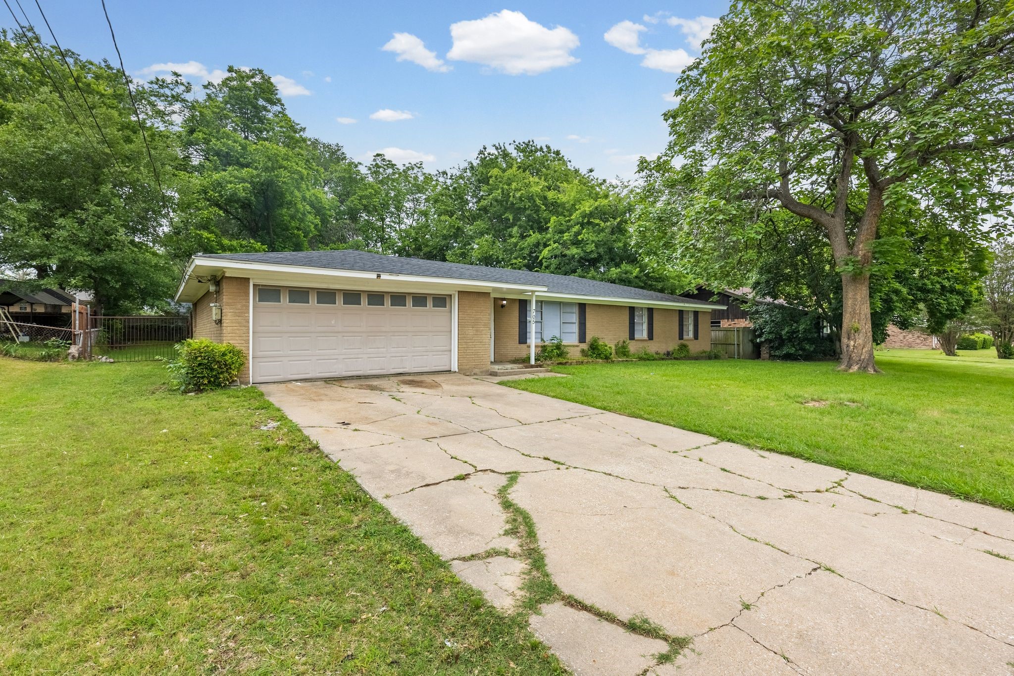 705 Plano Street