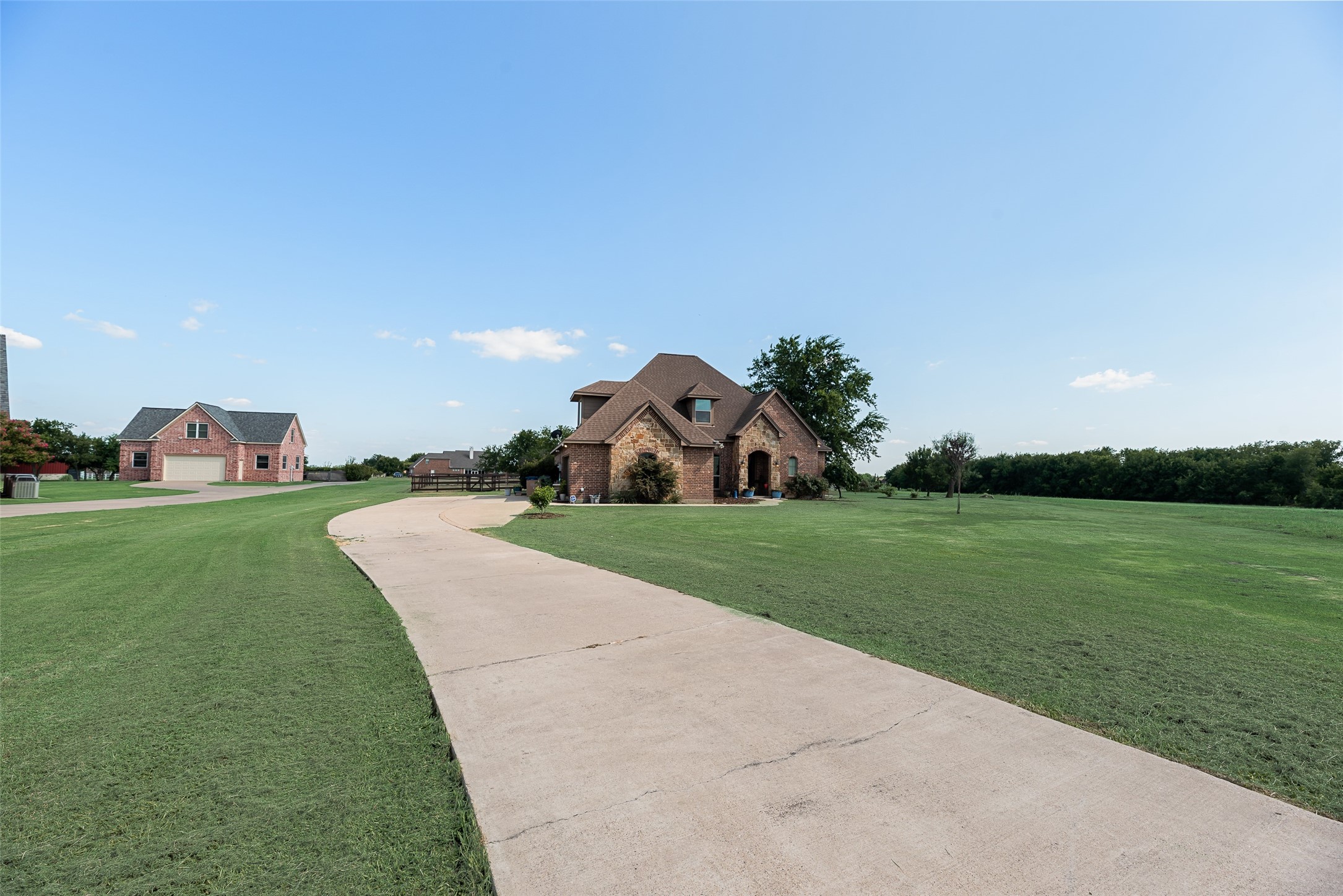1127 Sonora Court