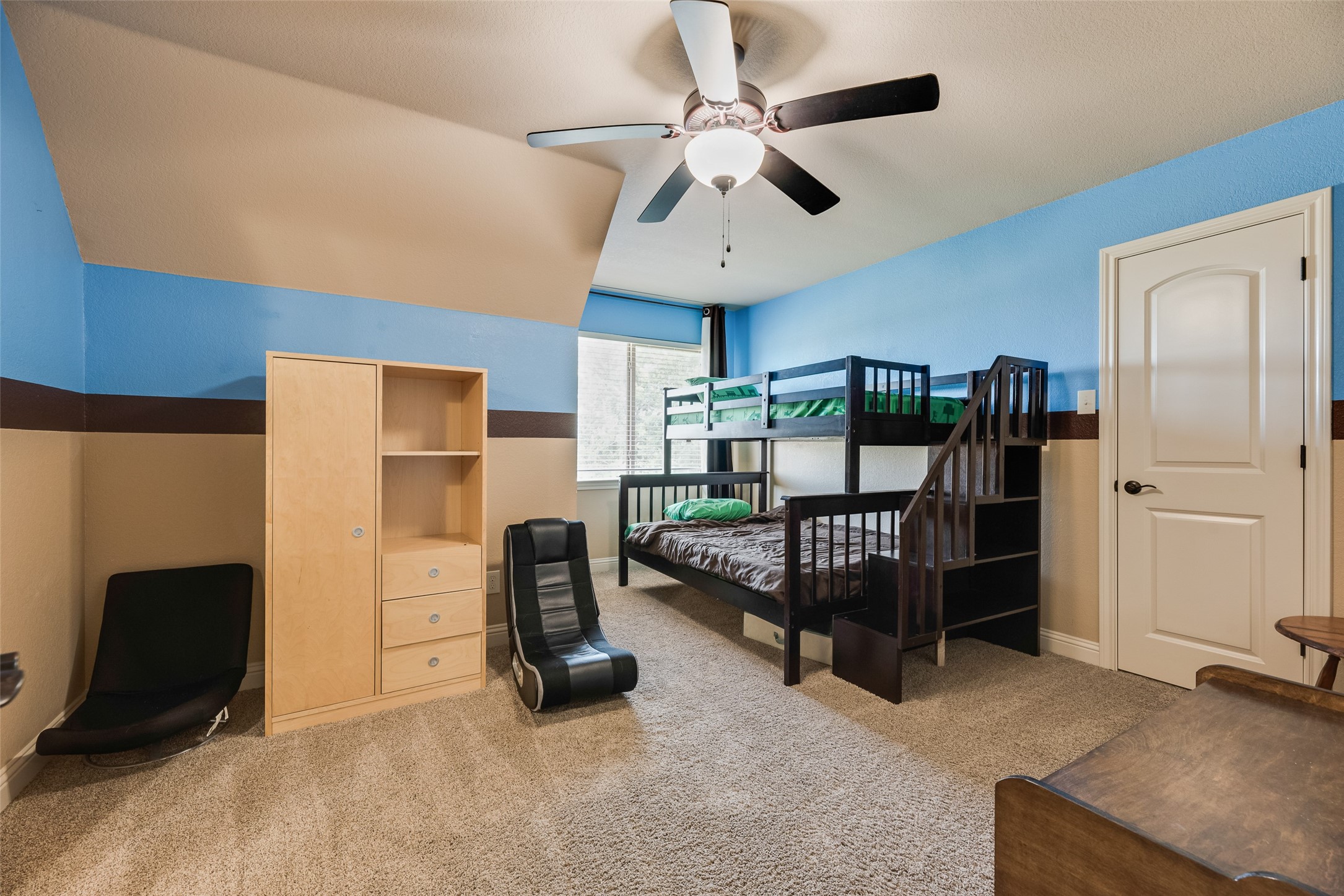 1127 Sonora Court