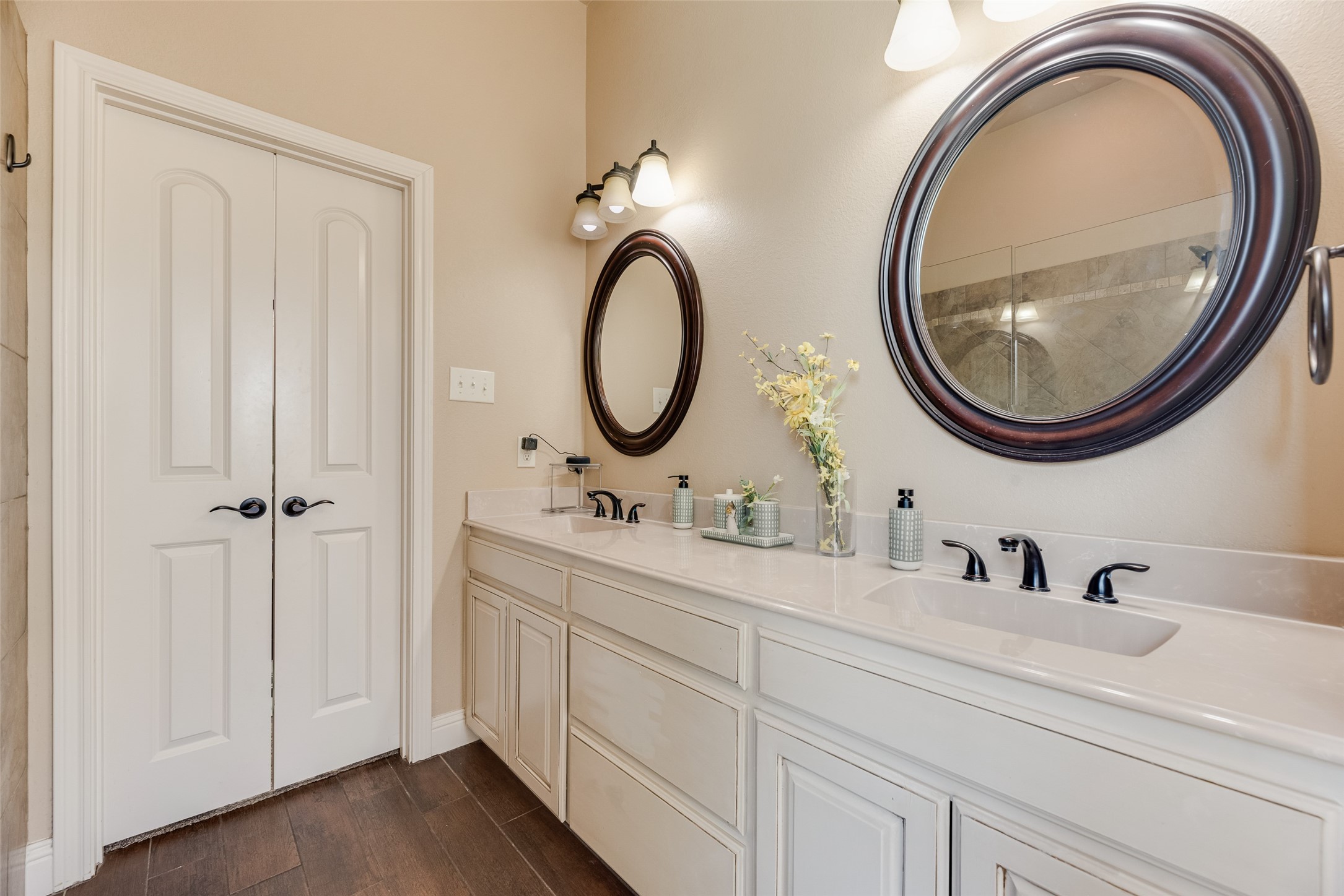 1127 Sonora Court