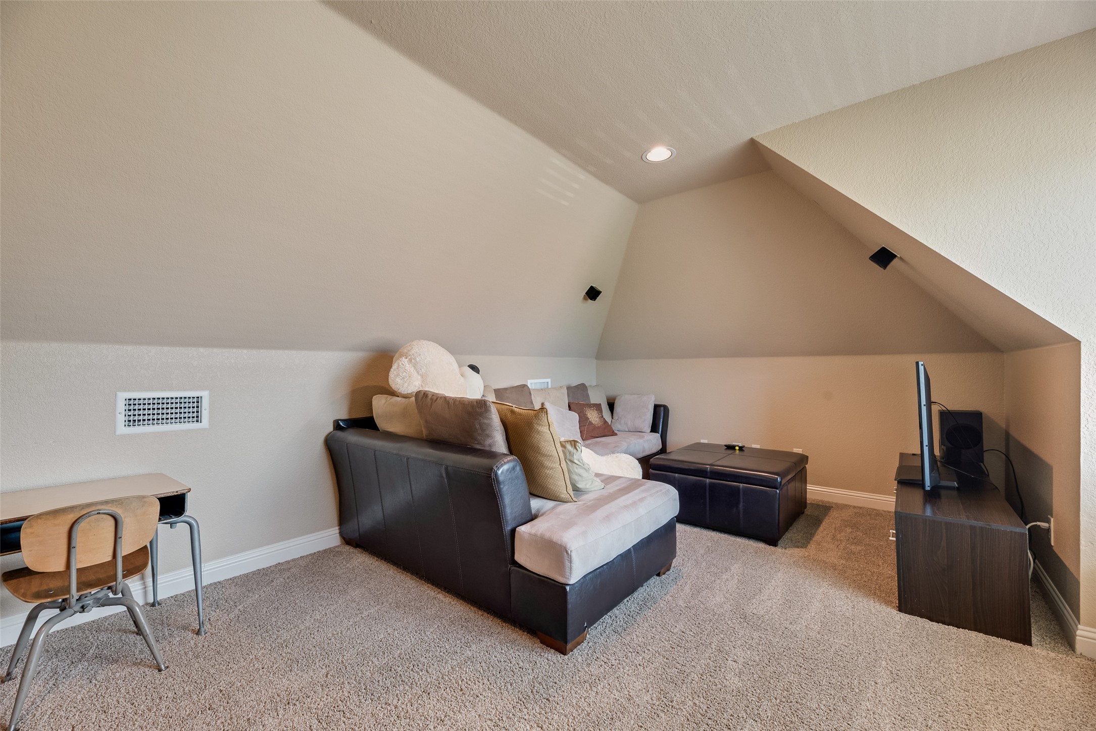 1127 Sonora Court