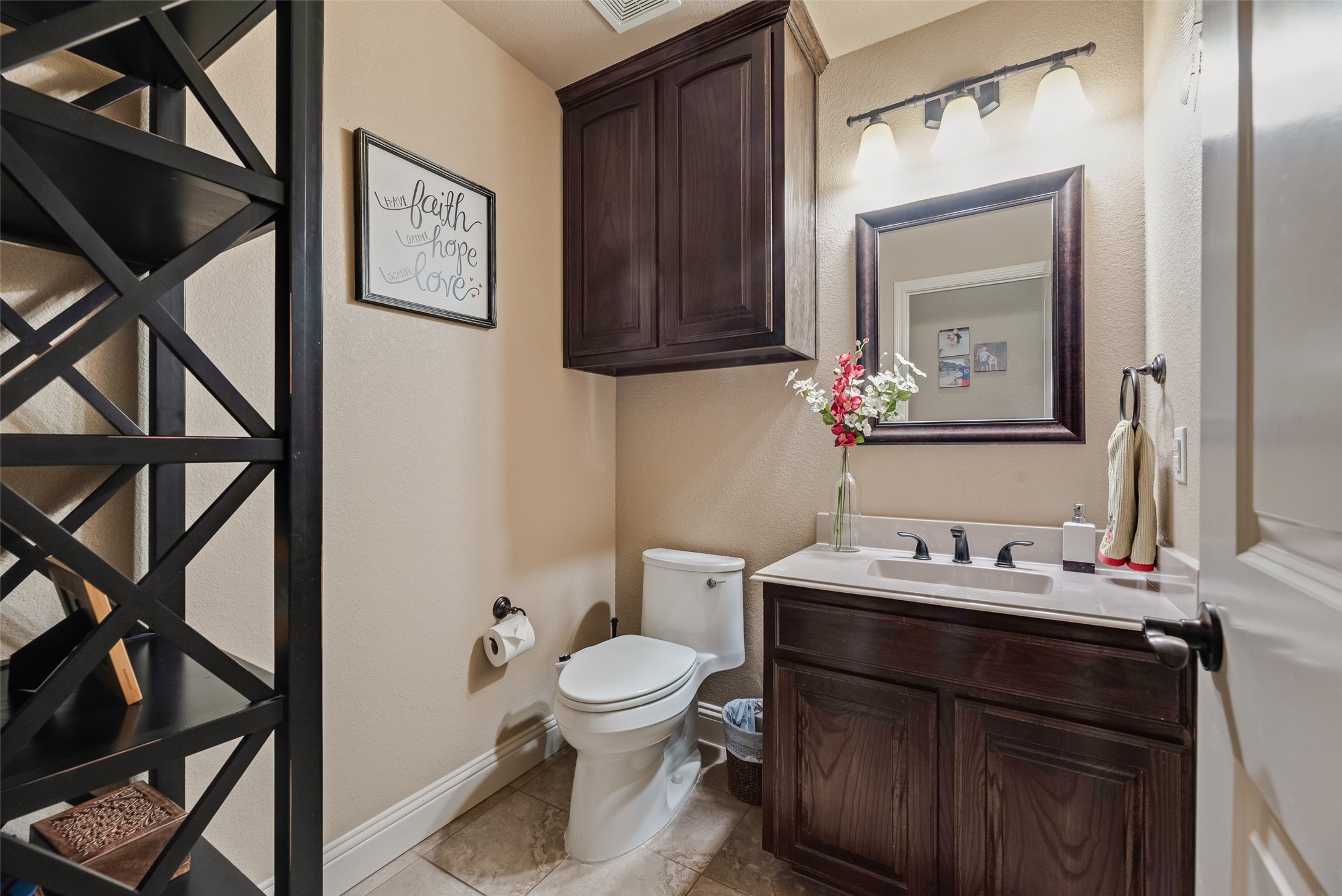 1127 Sonora Court