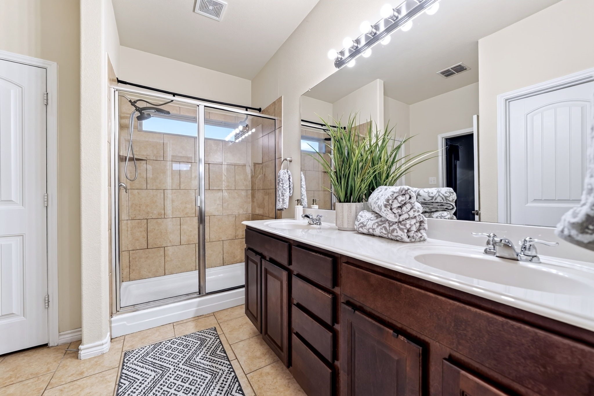 11205 Gibbons Creek Drive