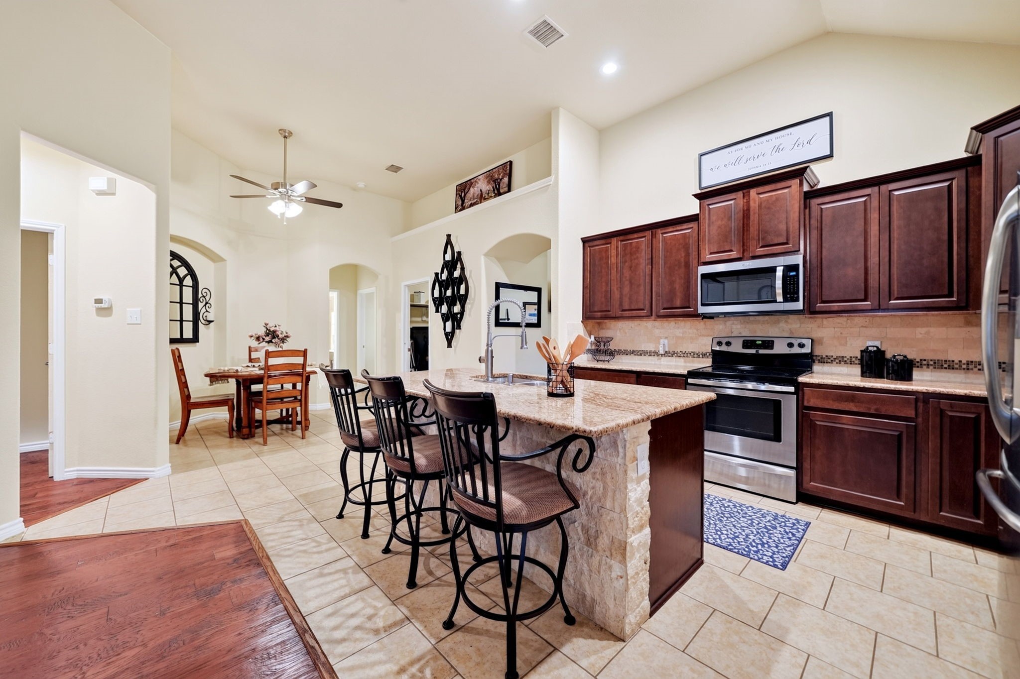 11205 Gibbons Creek Drive