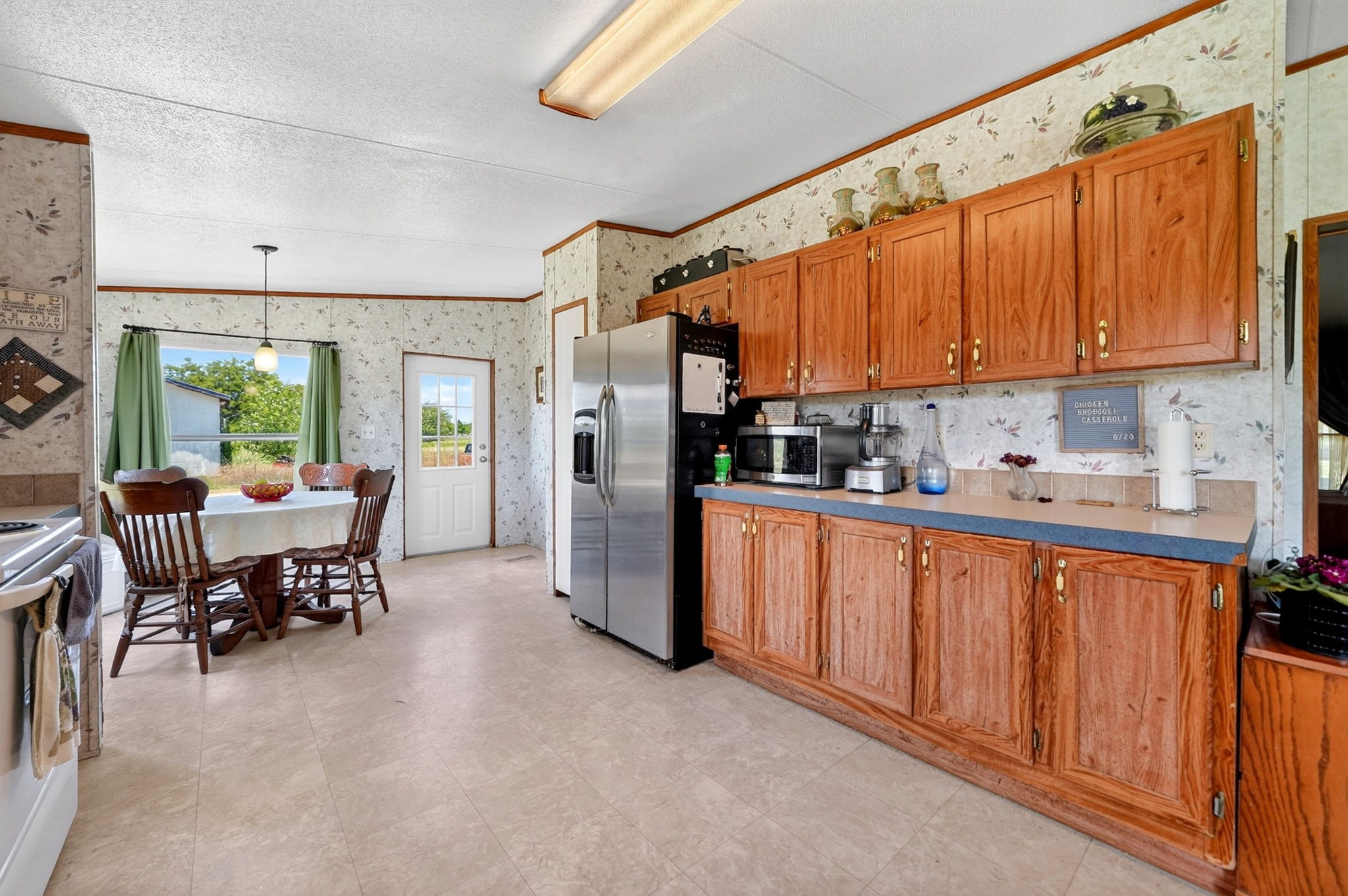 8900 Crestview Estate Road