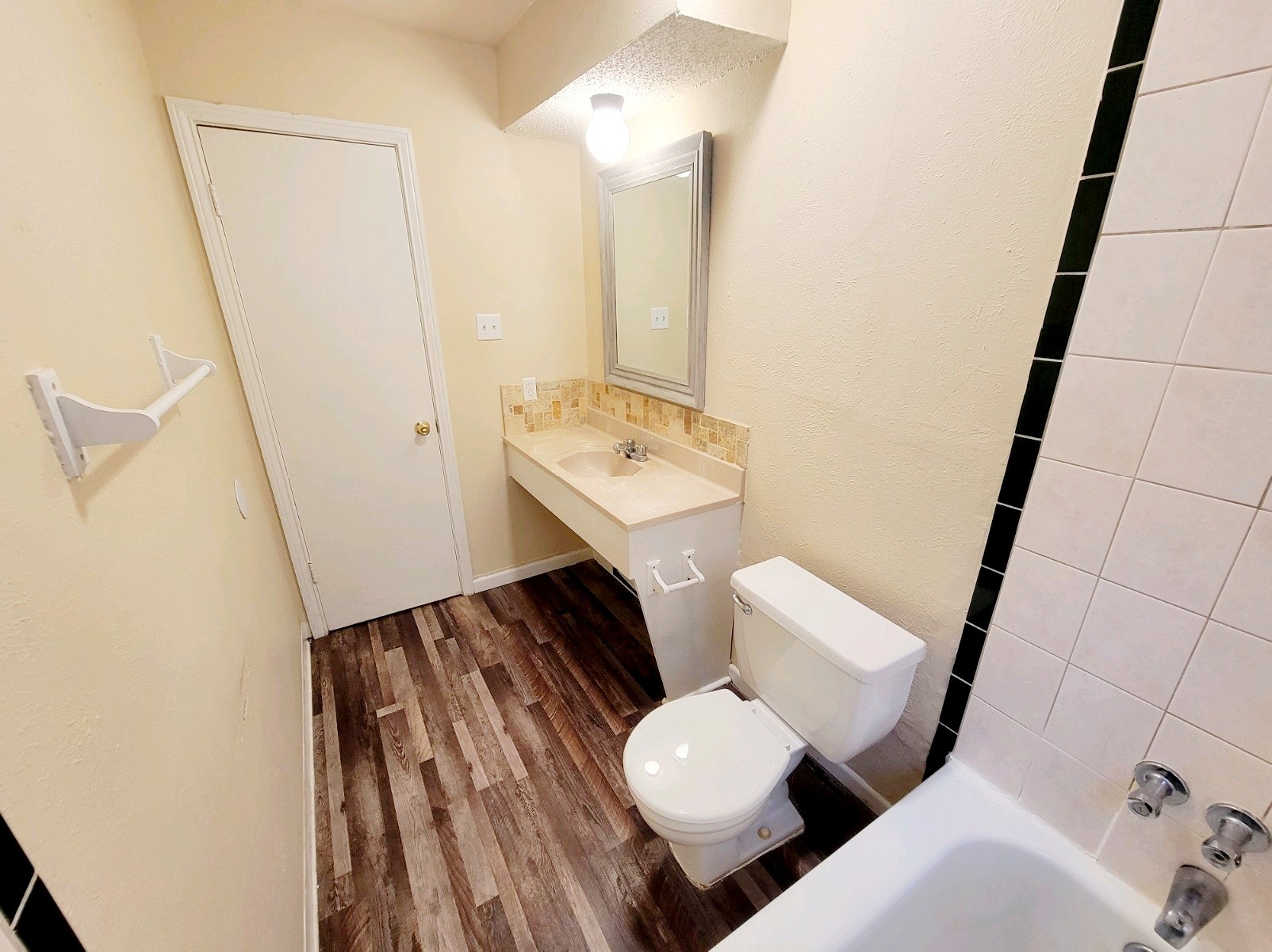 202 Park Circle 2
