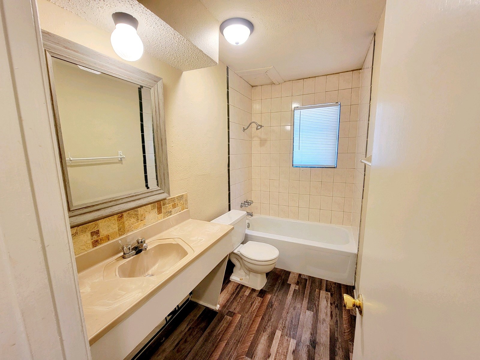 202 Park Circle 2
