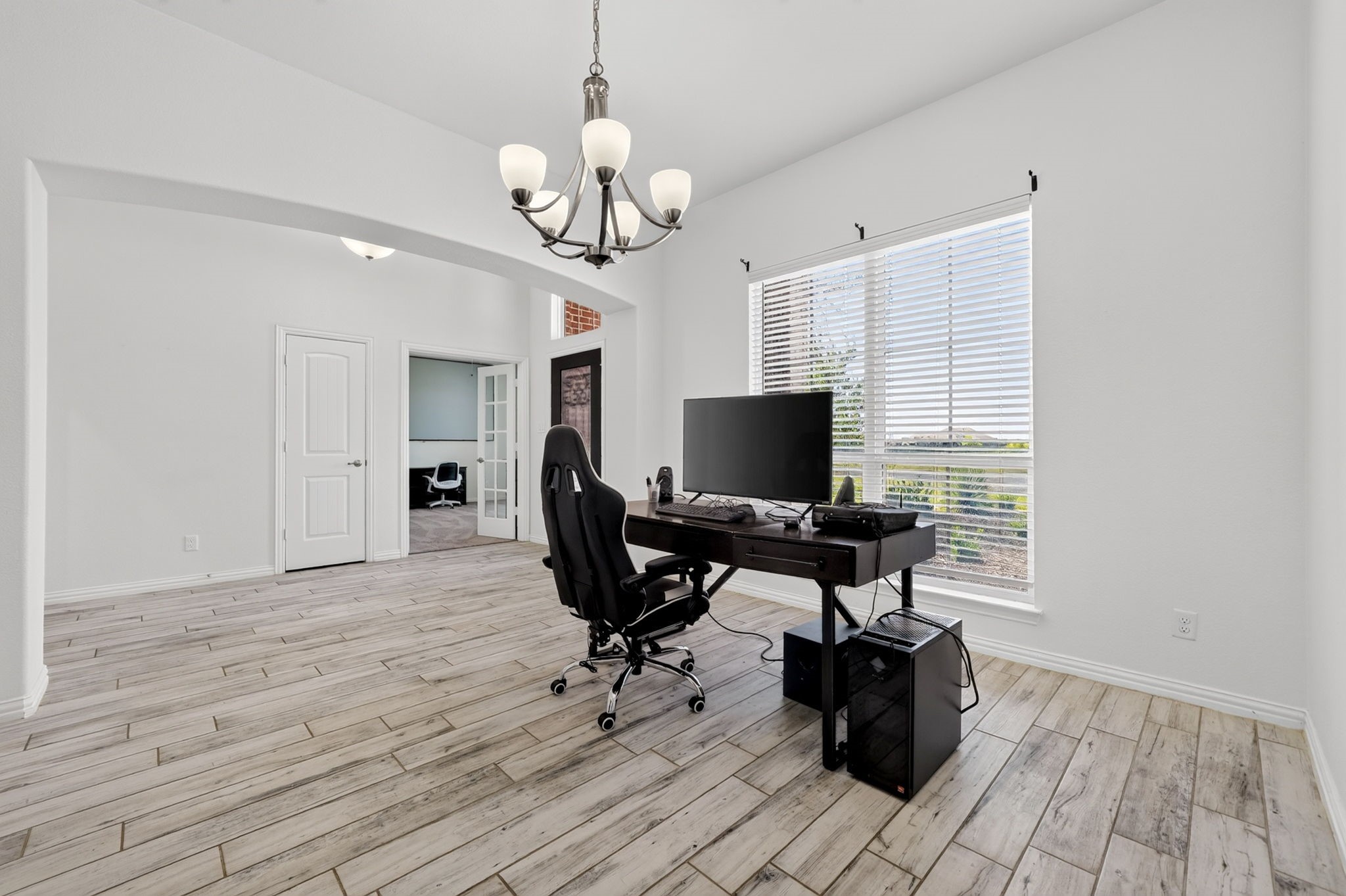 1095 Emilia Drive