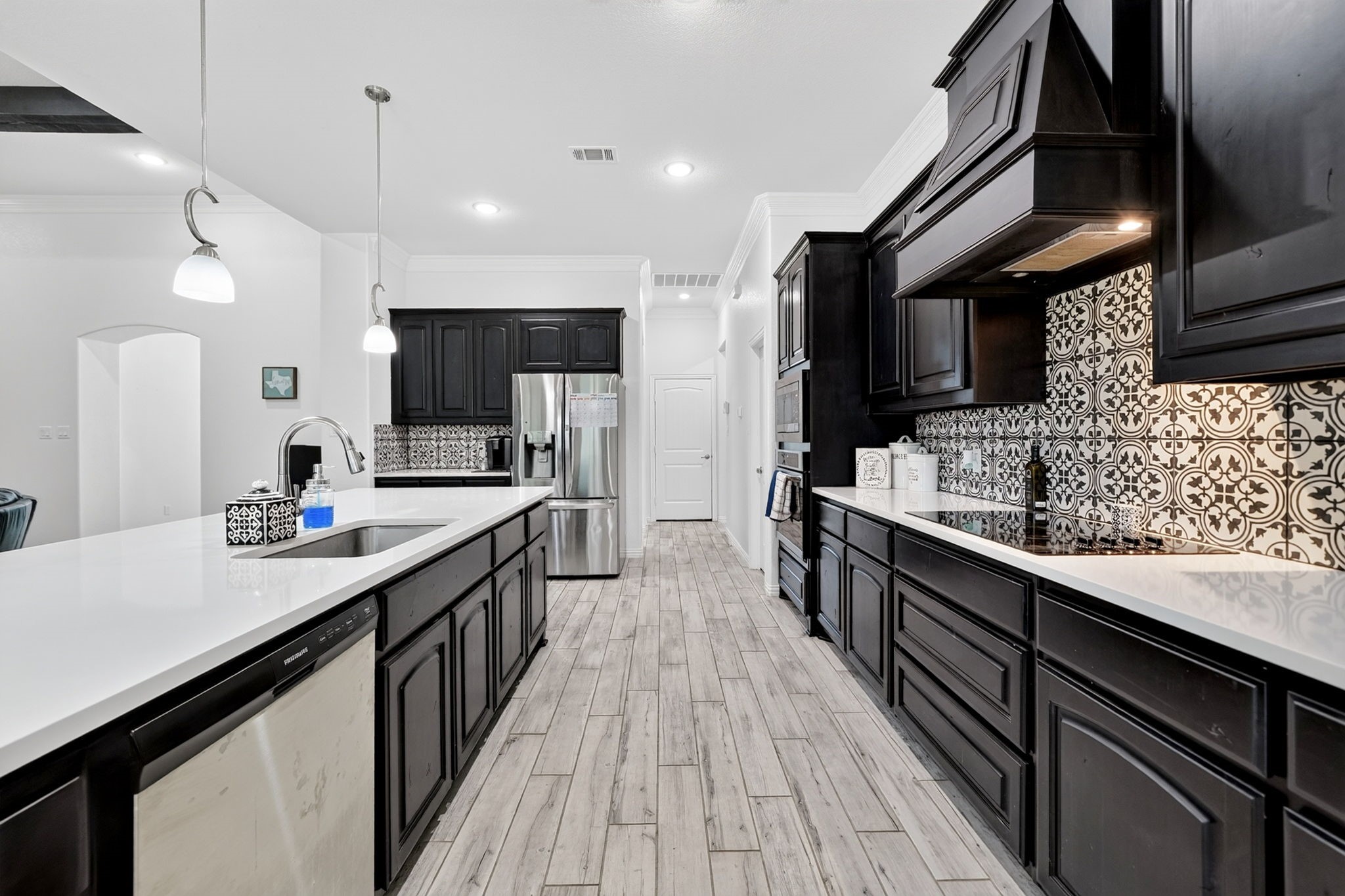 1095 Emilia Drive