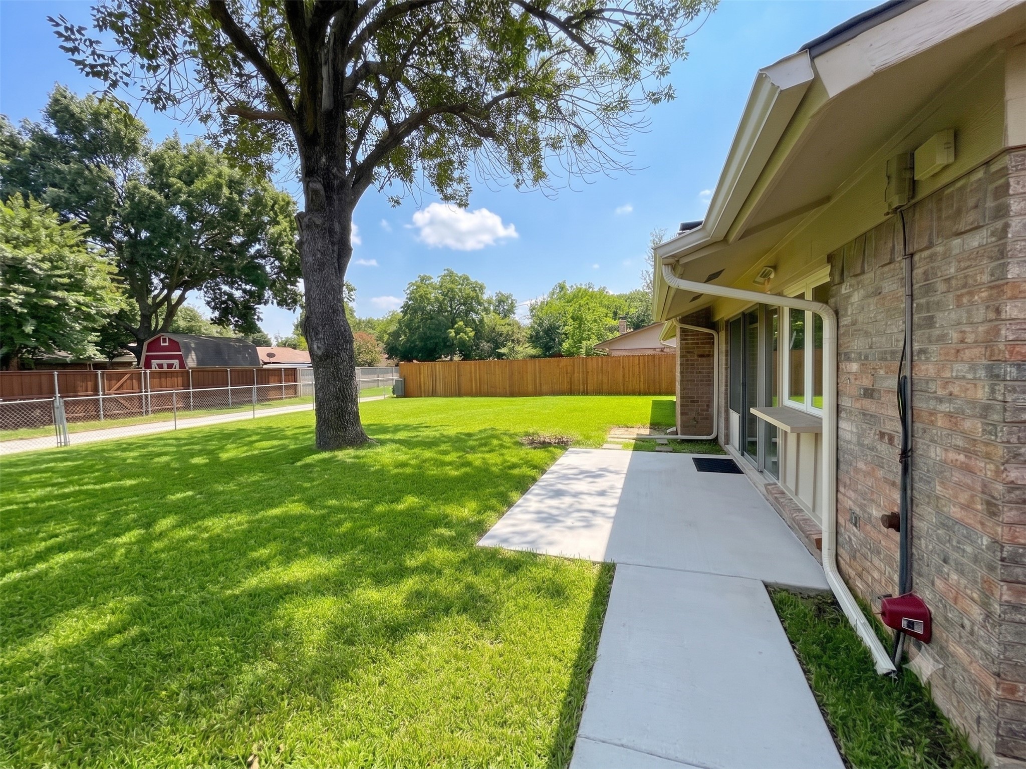 606 Oxford Park