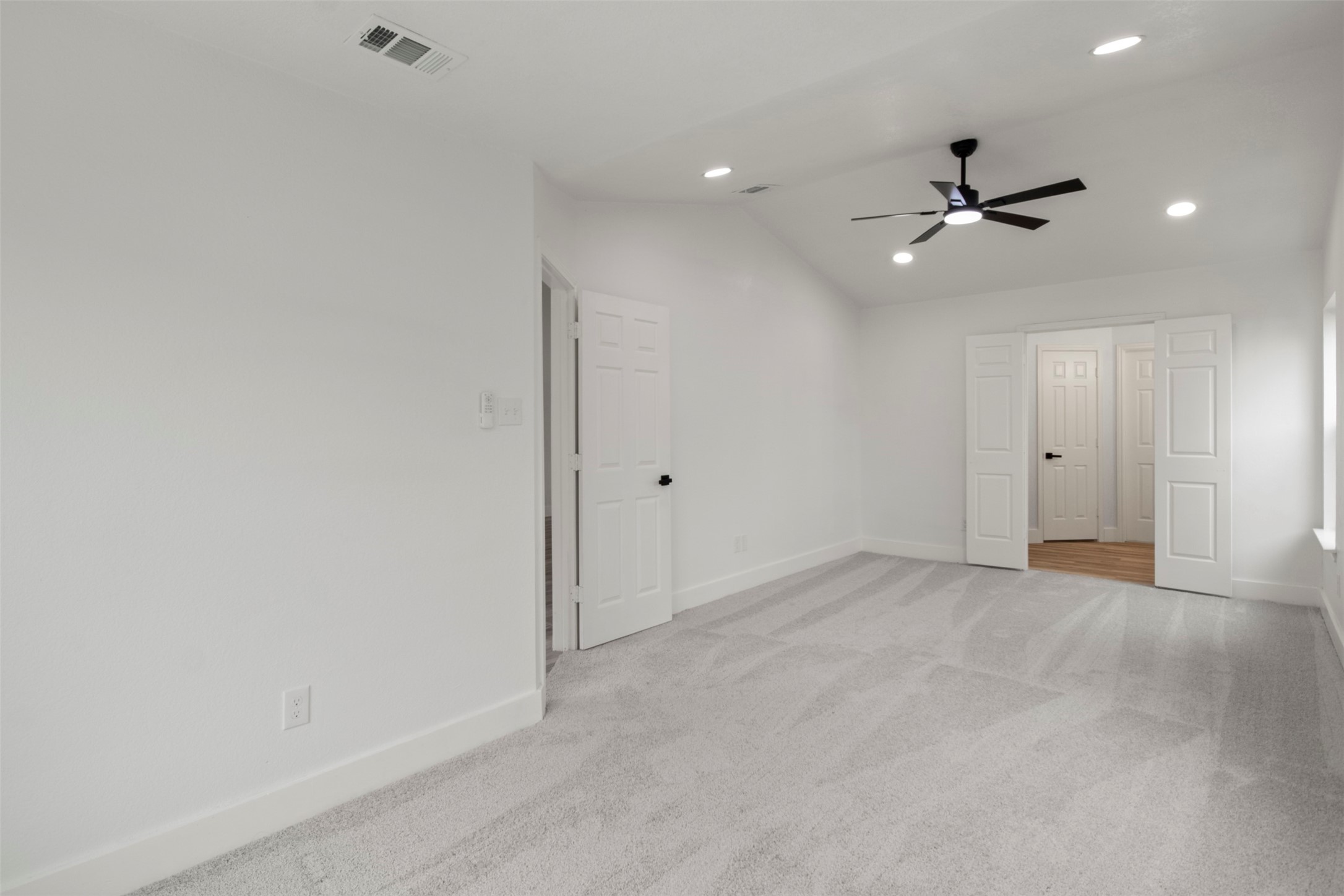 1612 Huntington Drive