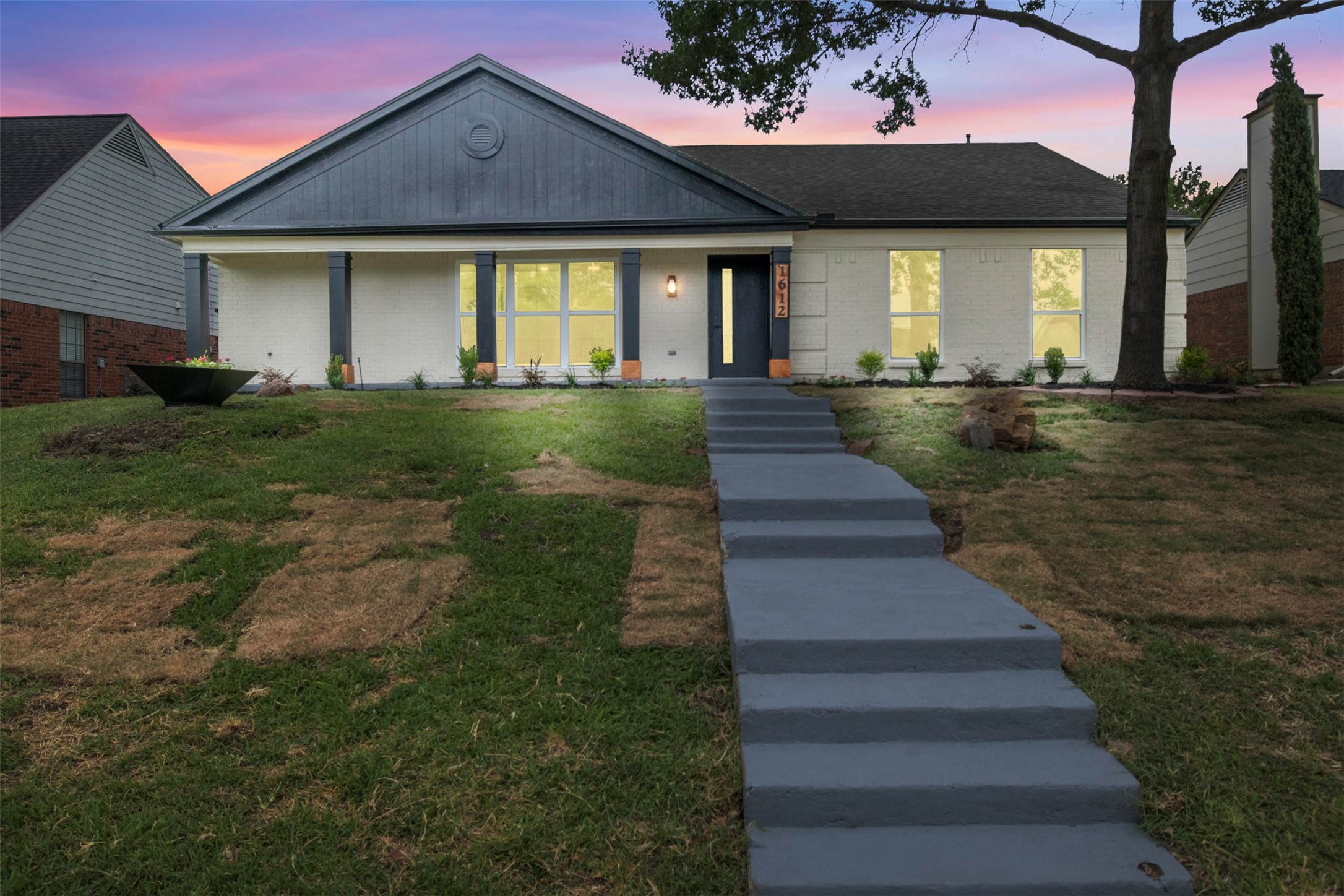 1612 Huntington Drive
