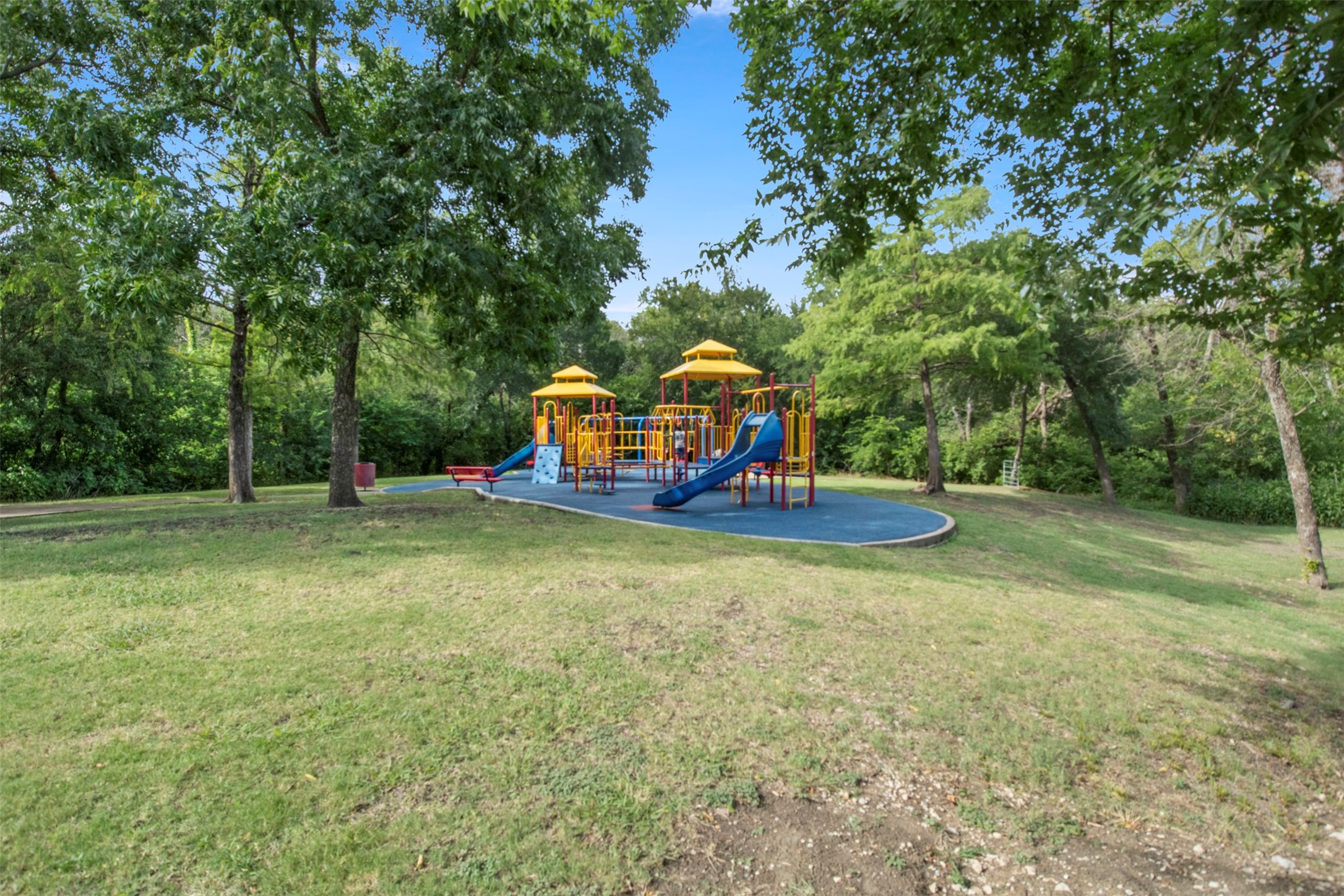 1612 Huntington Drive