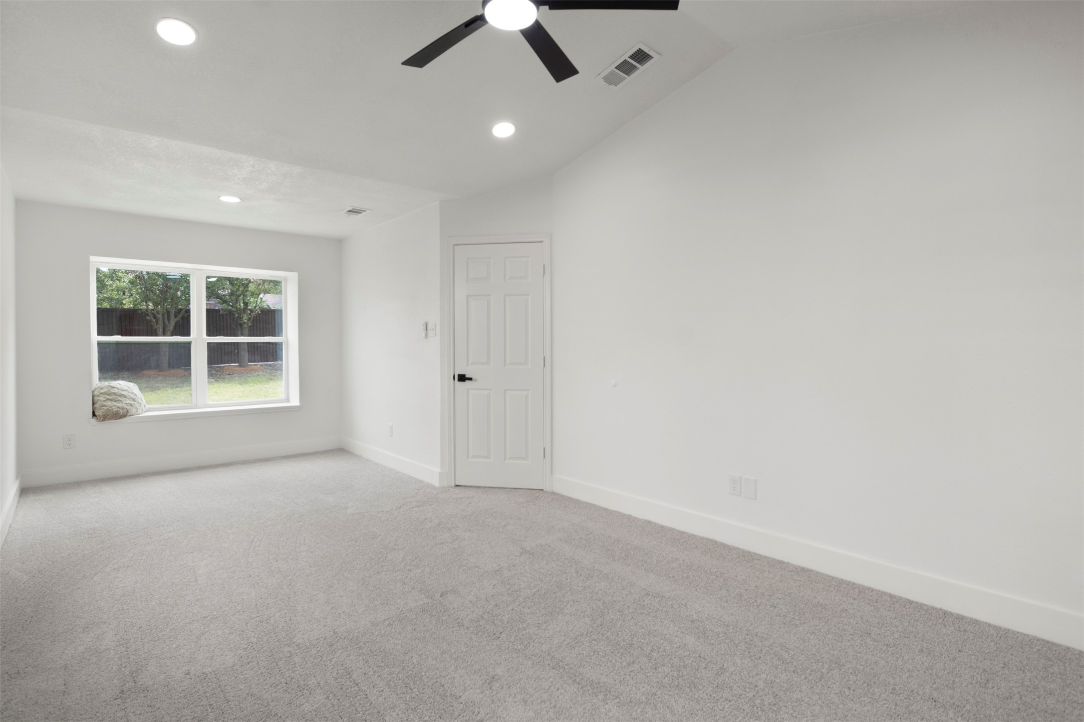 1612 Huntington Drive