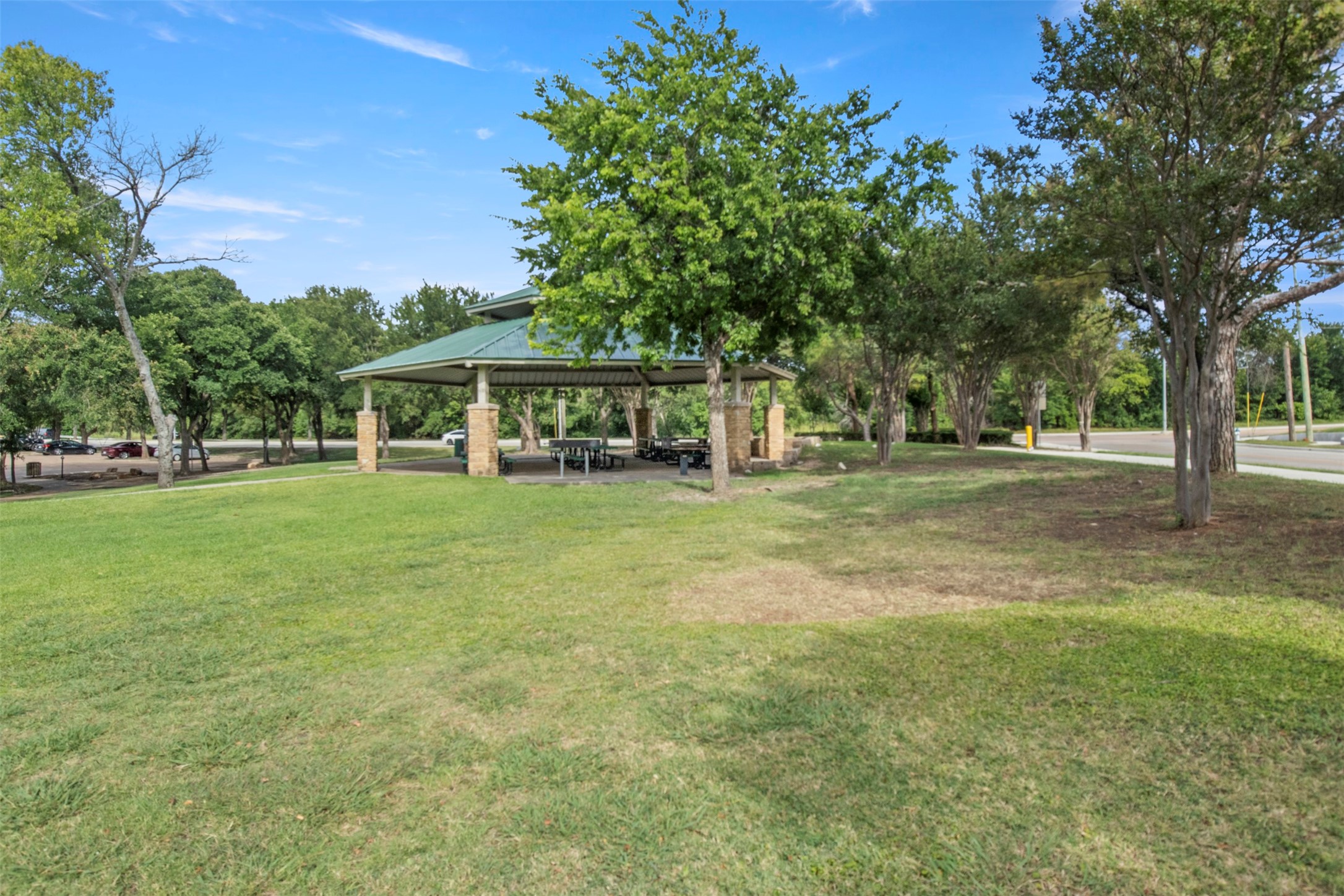 1612 Huntington Drive