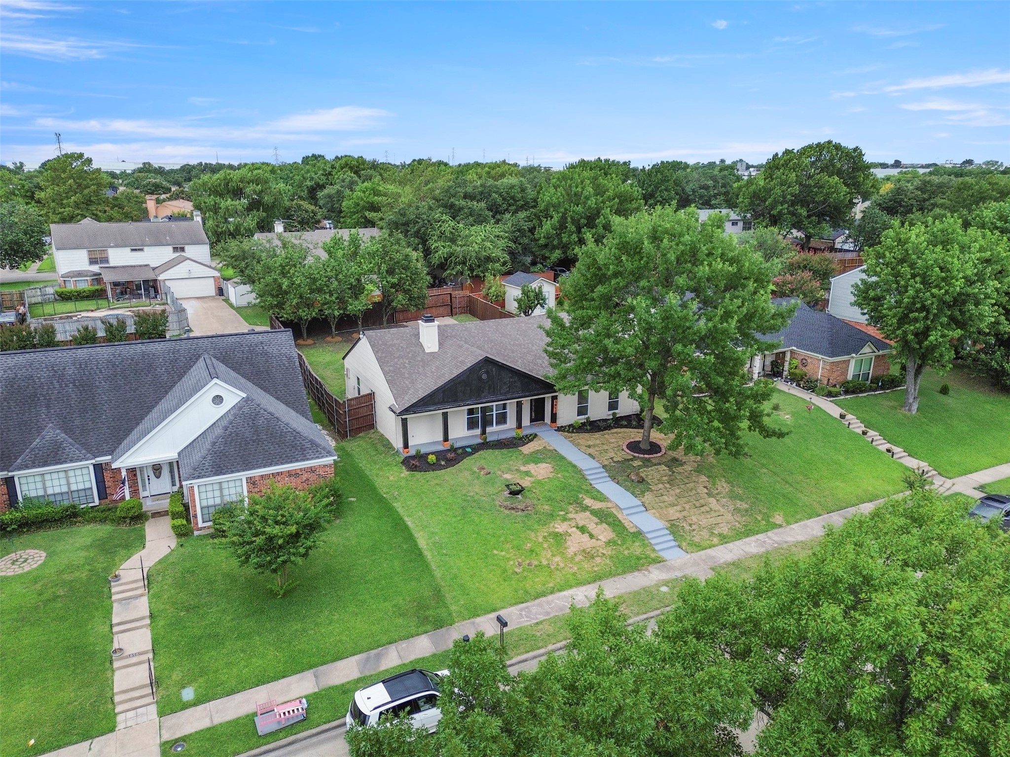 1612 Huntington Drive