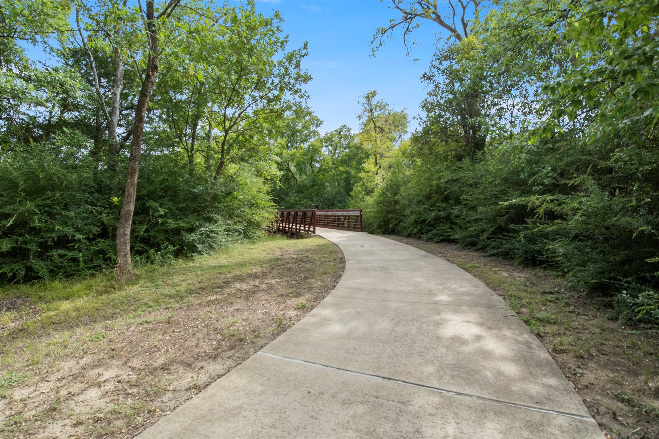 1612 Huntington Drive