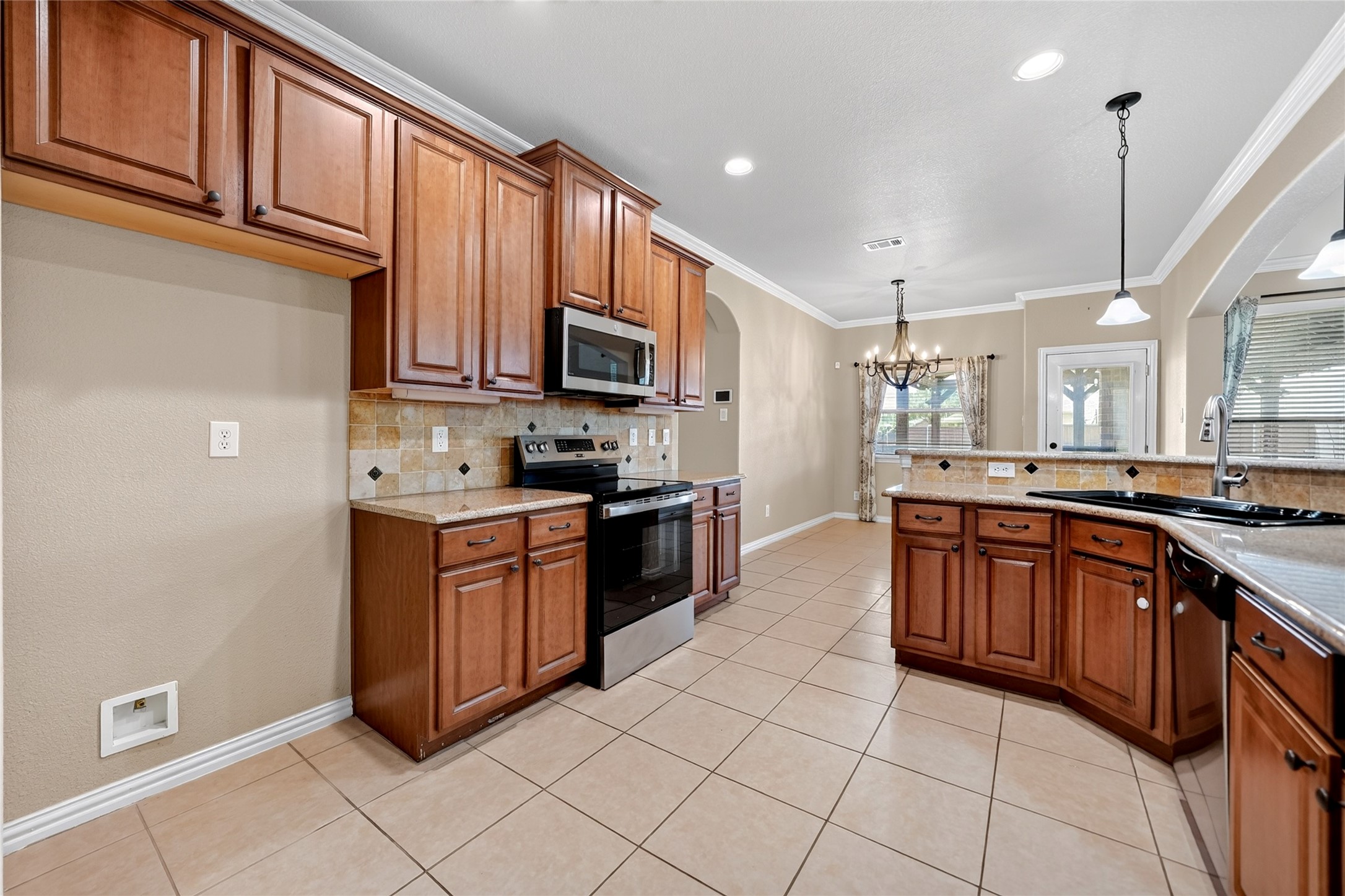 105 Elmwood Trail